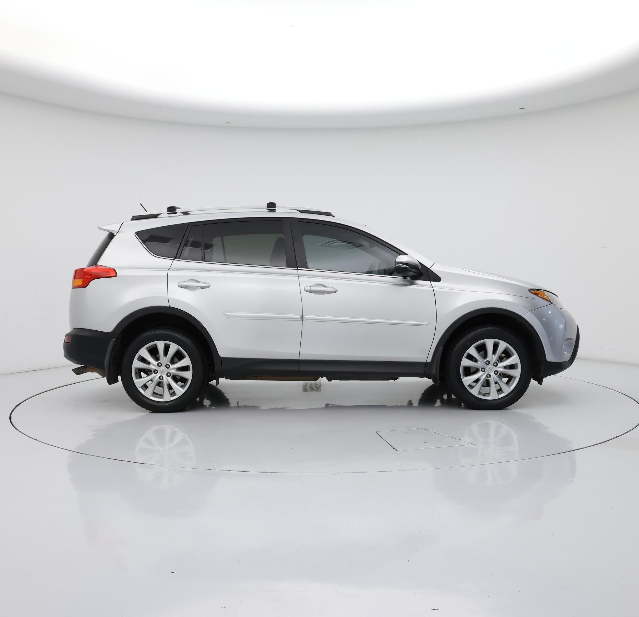 Thumbnail: 2015 Toyota RAV4 - 7