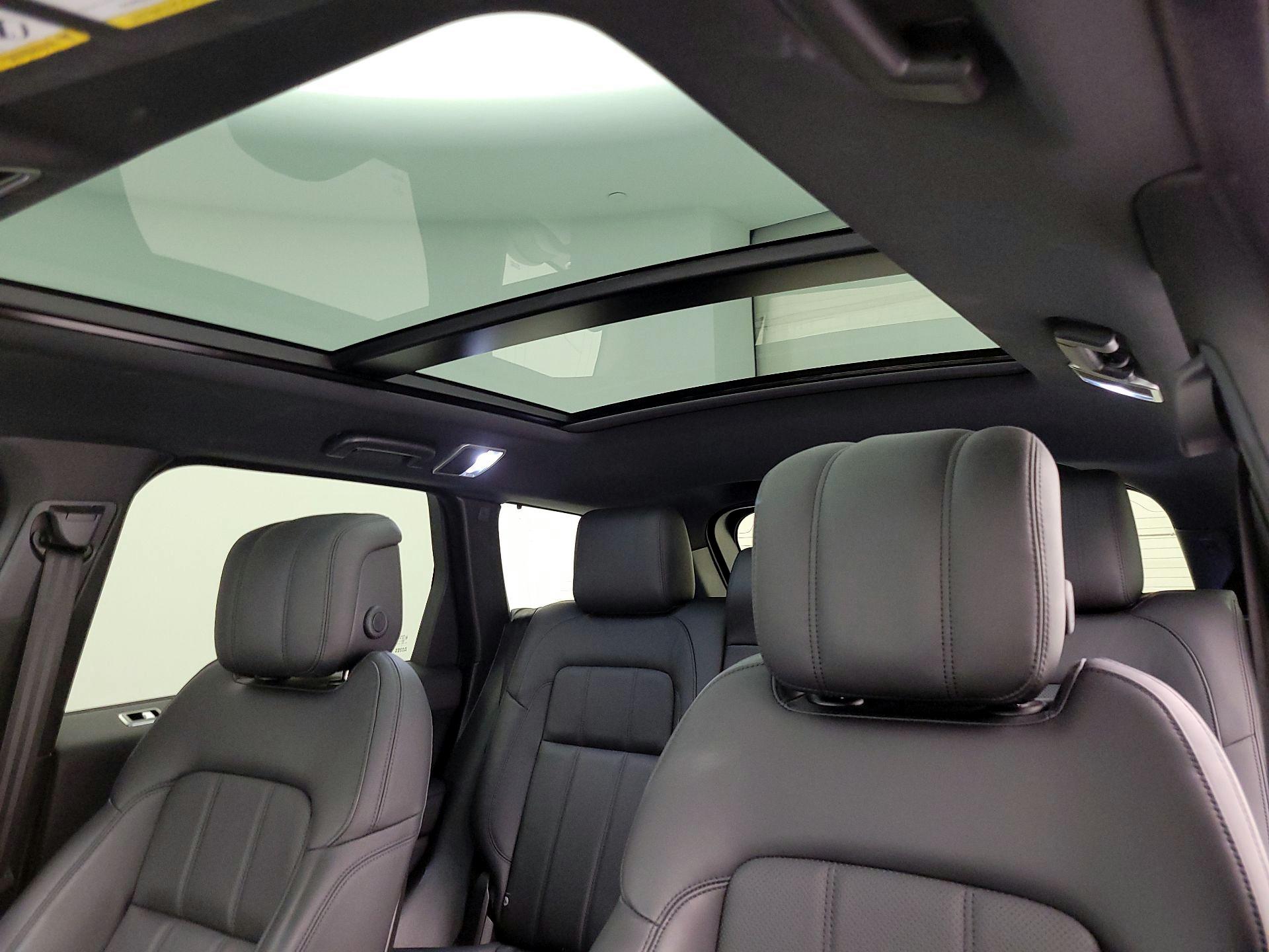 Thumbnail: 2020 Land Rover Range Rover Sport - 19