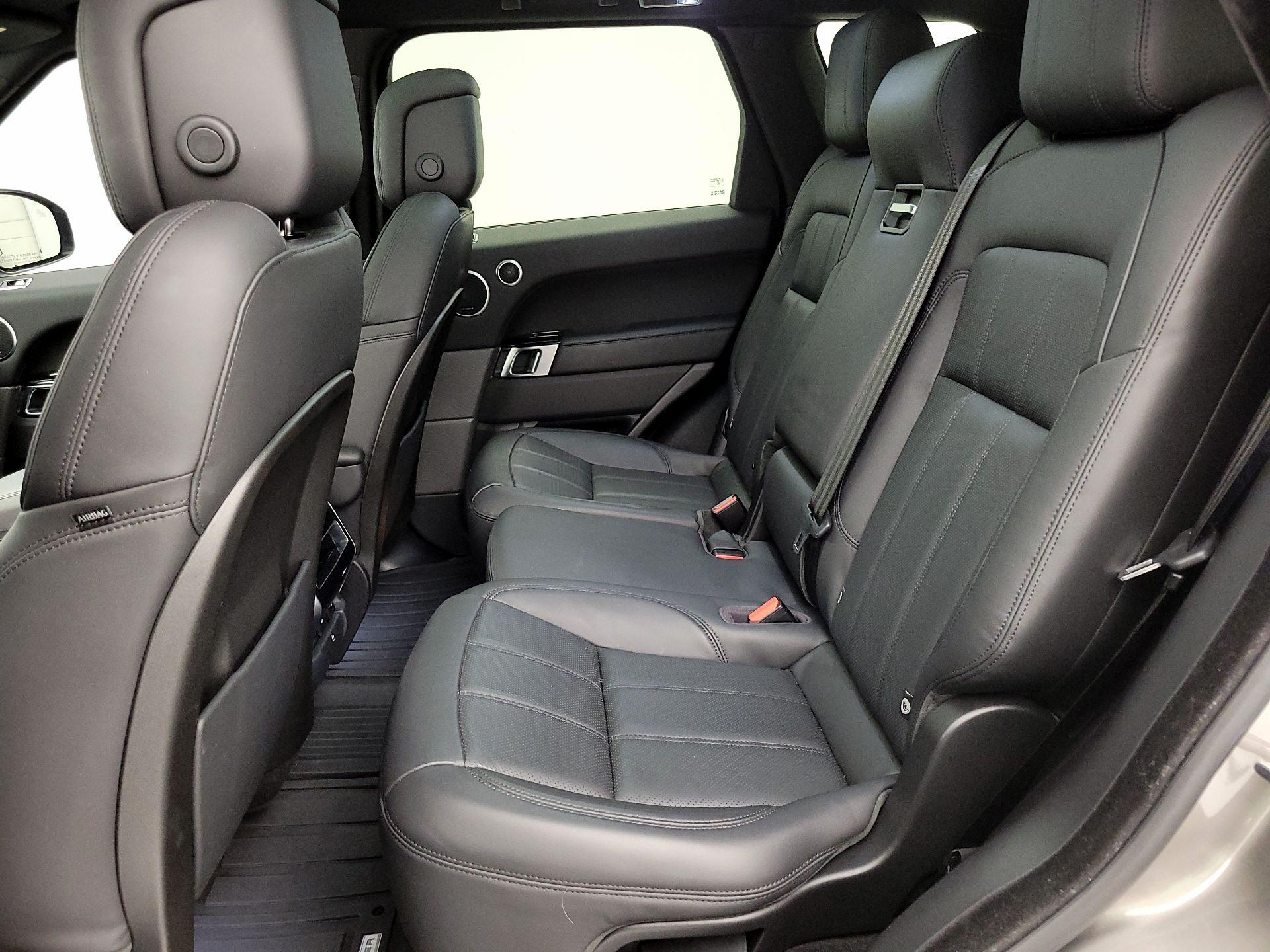 Thumbnail: 2020 Land Rover Range Rover Sport - 20
