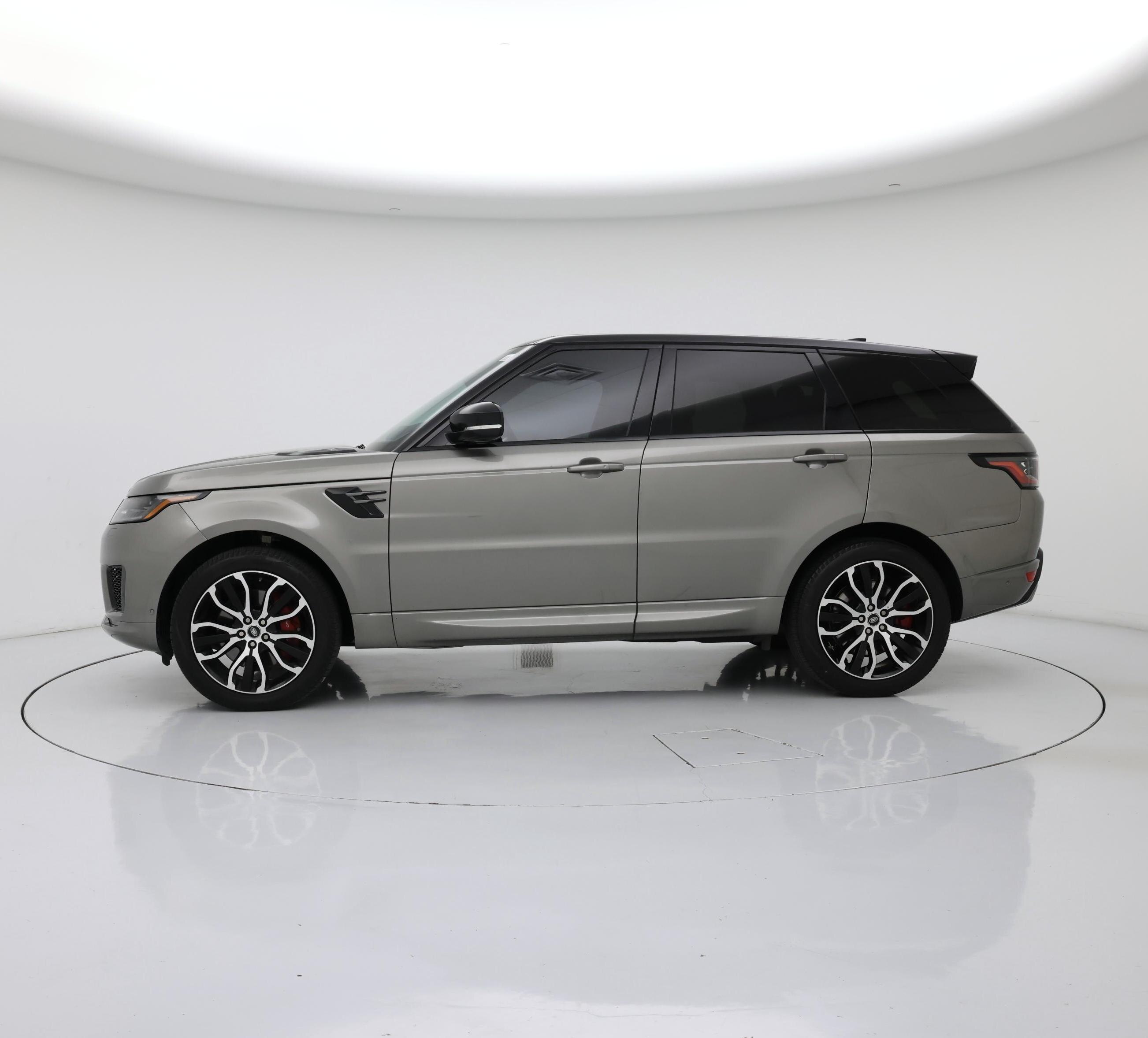 Thumbnail: 2020 Land Rover Range Rover Sport - 3