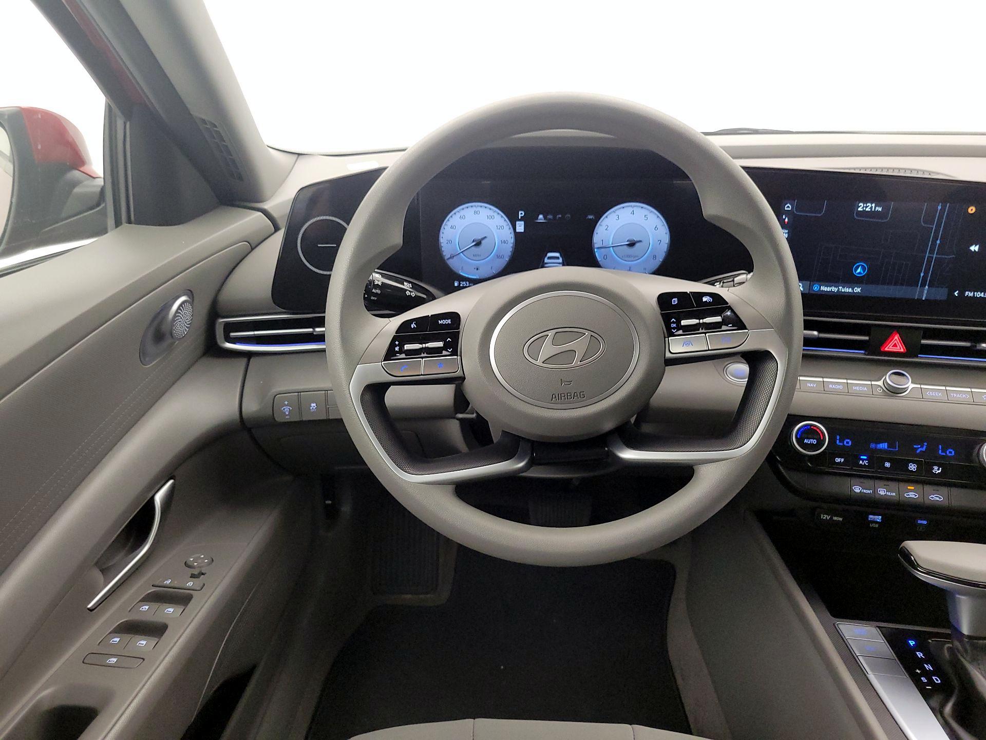 Thumbnail: 2024 Hyundai Elantra - 10