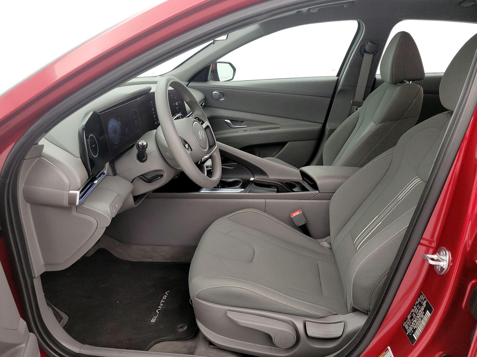 Thumbnail: 2024 Hyundai Elantra - 11