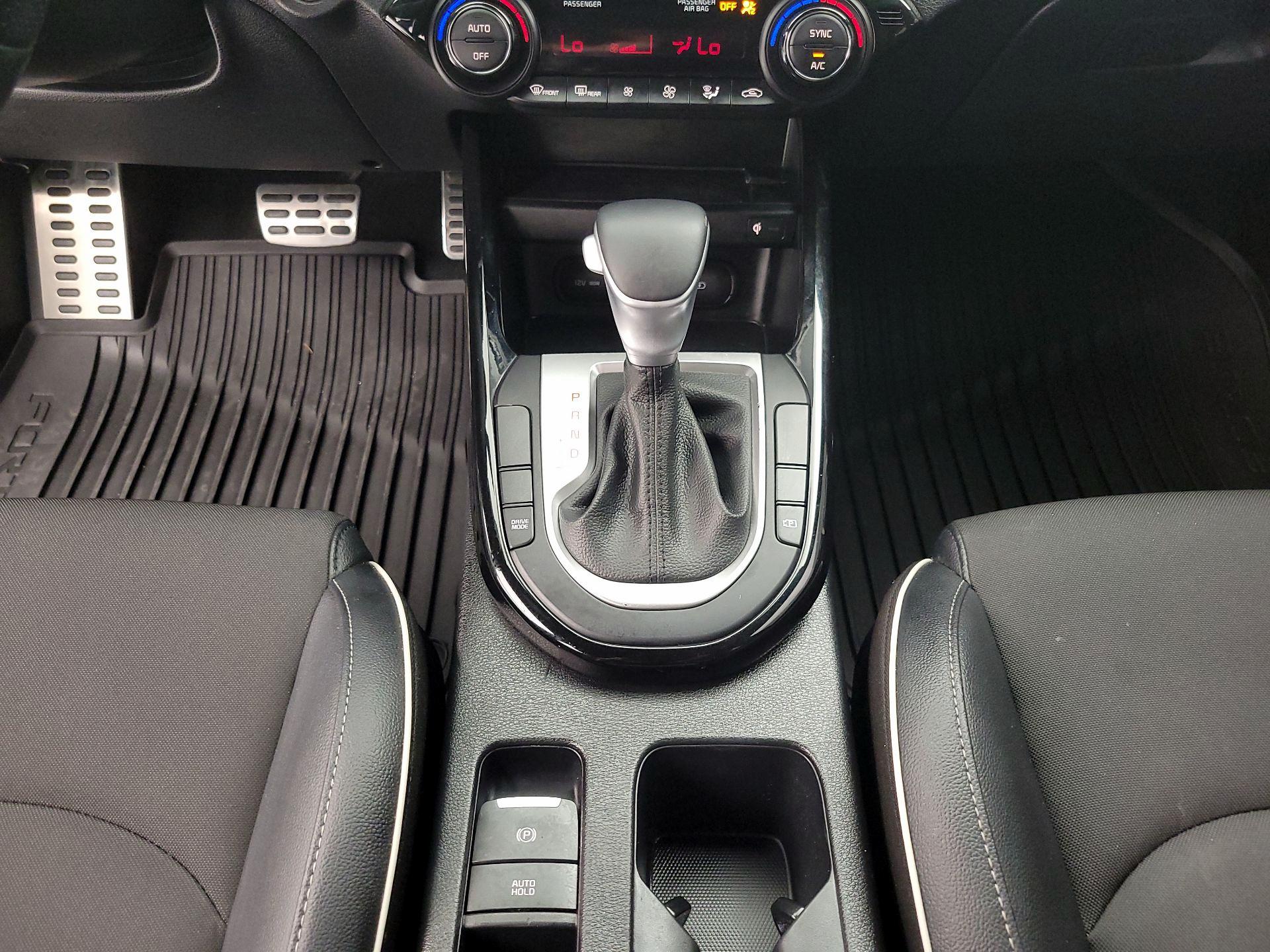 Thumbnail: 2023 Kia Forte - 18