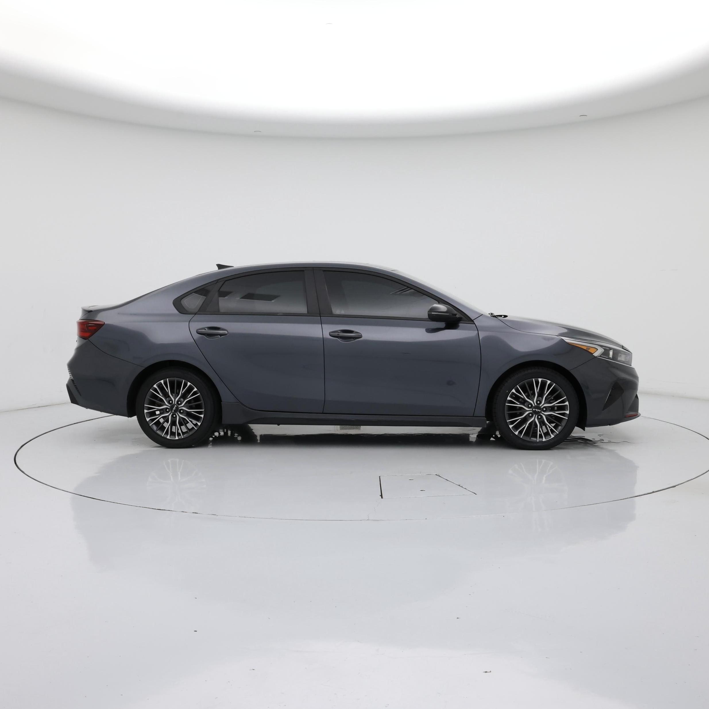 Thumbnail: 2023 Kia Forte - 7
