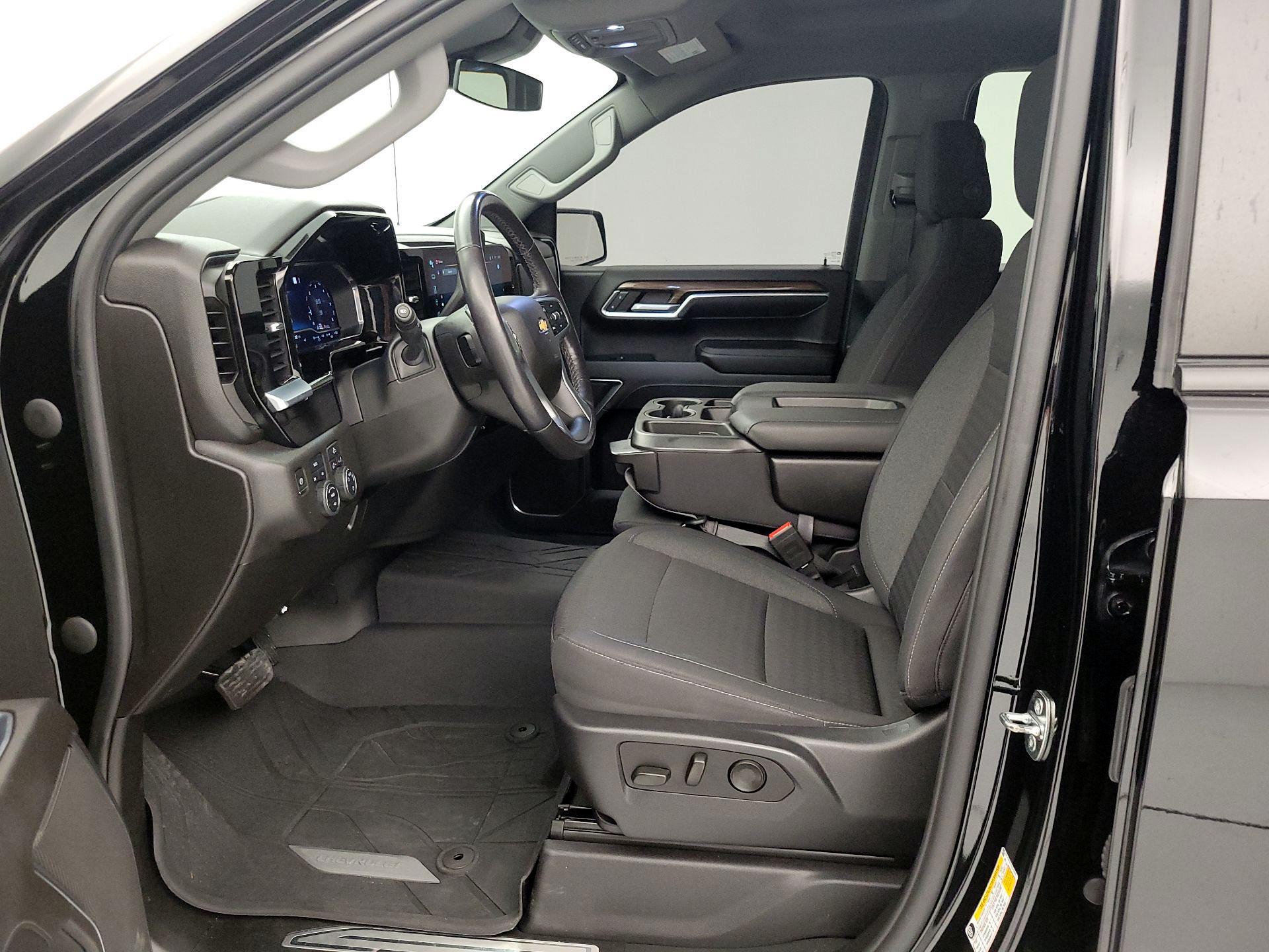 Thumbnail: 2022 Chevrolet Silverado 1500 - 11