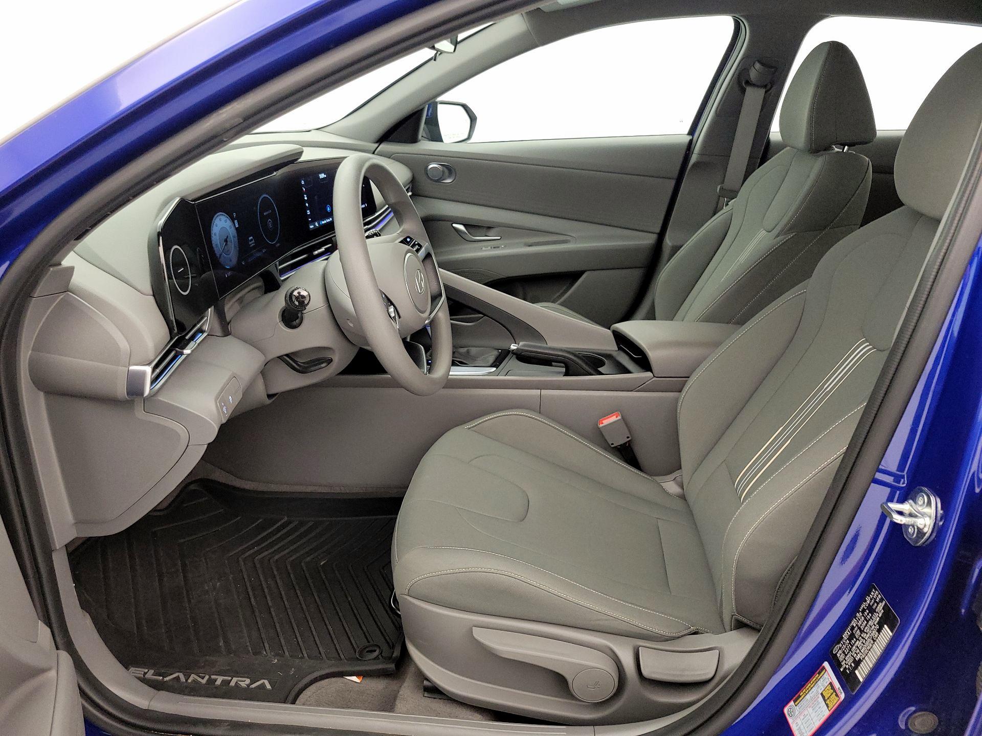 Thumbnail: 2024 Hyundai Elantra - 11