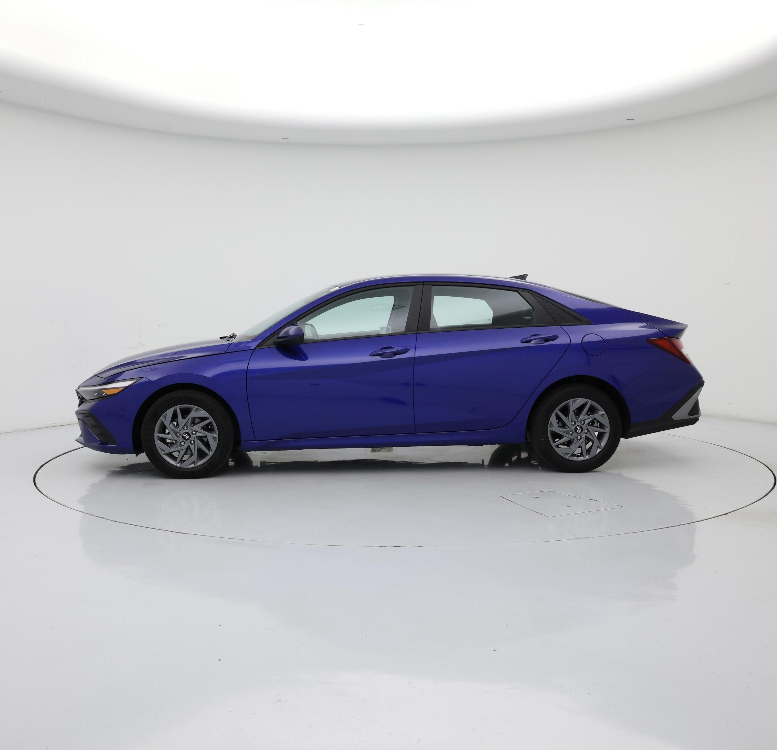 Thumbnail: 2024 Hyundai Elantra - 3