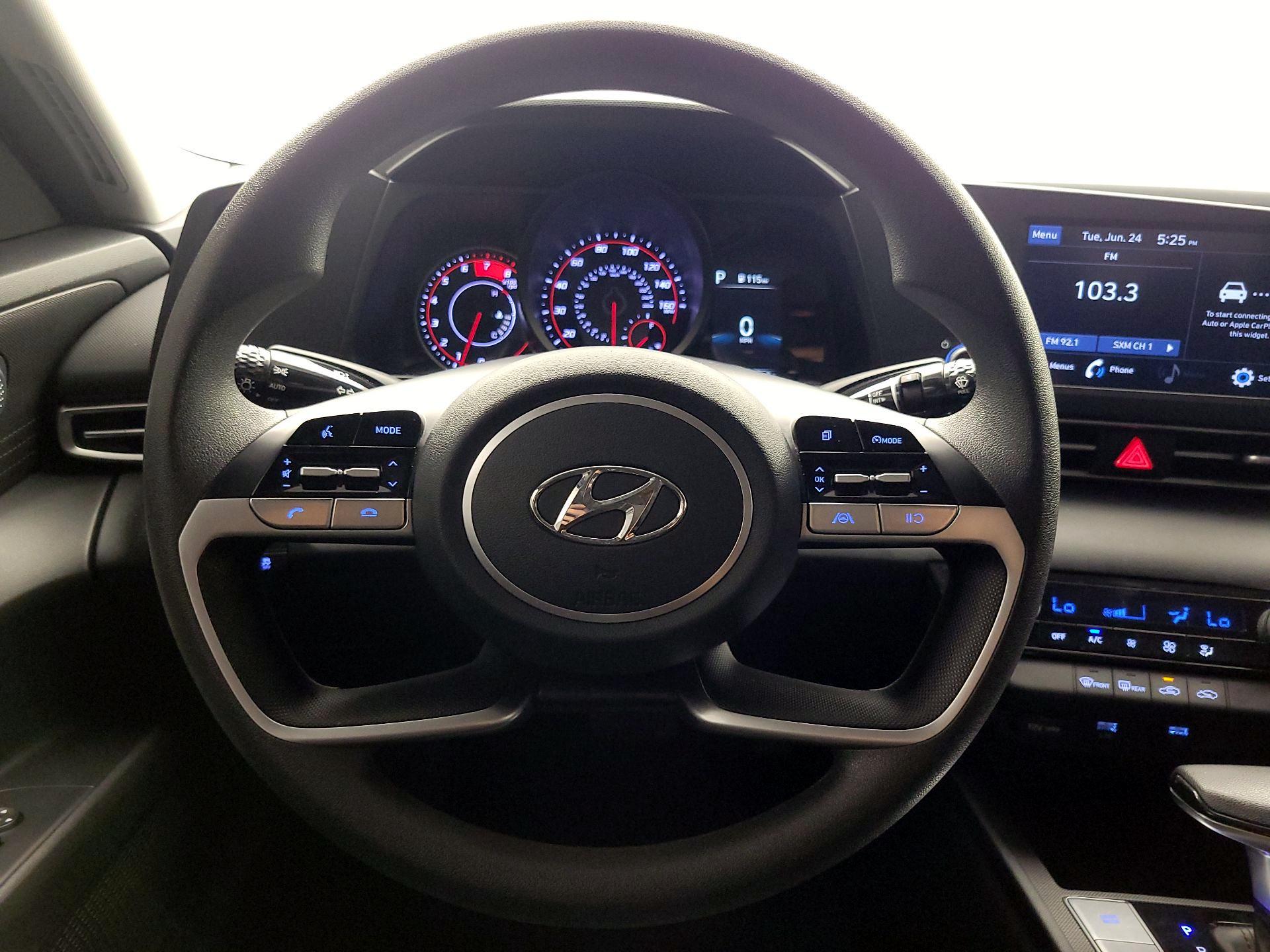 Thumbnail: 2023 Hyundai Elantra - 10