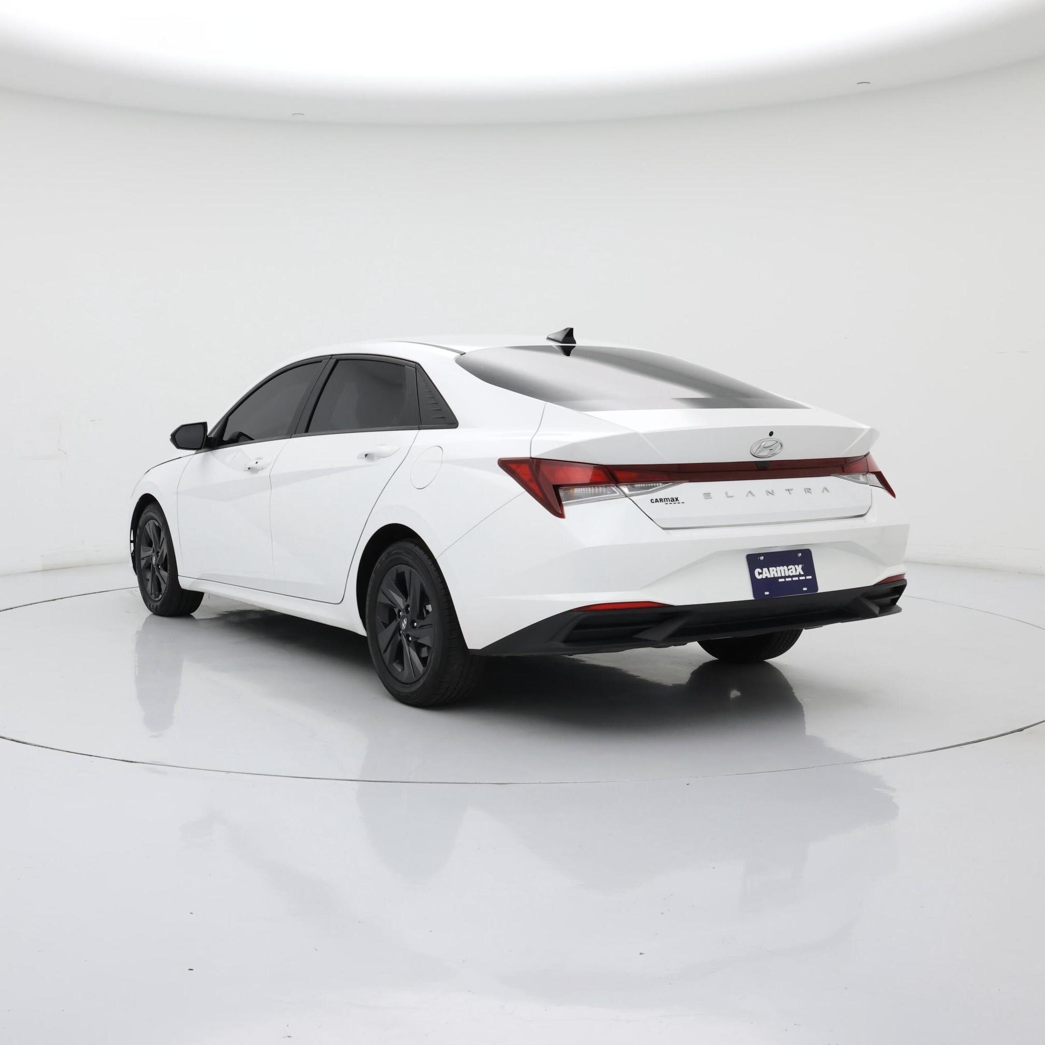 Thumbnail: 2023 Hyundai Elantra - 2