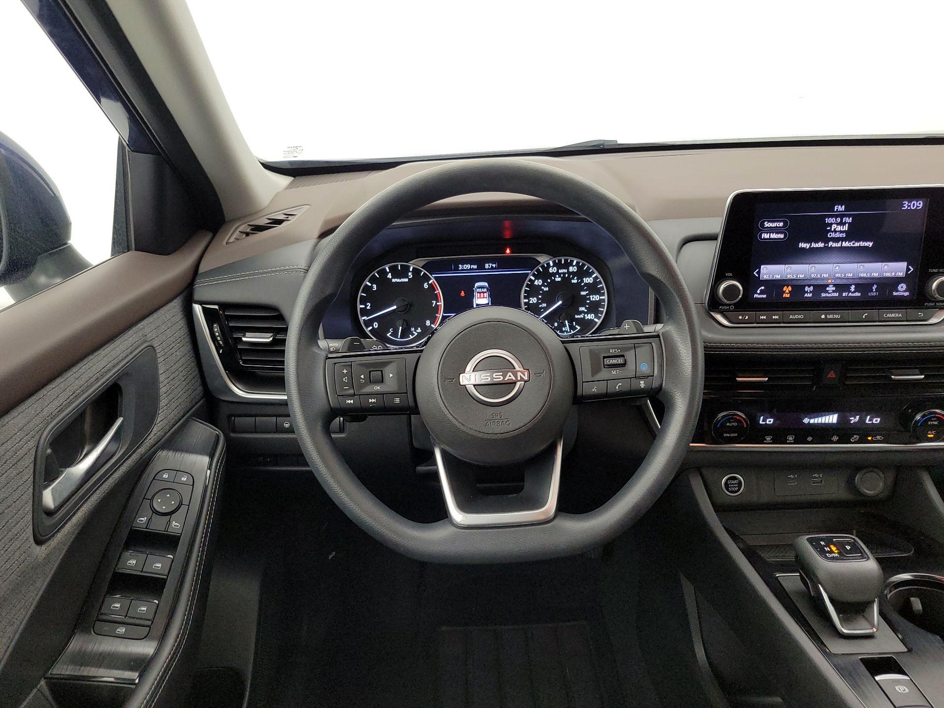 Thumbnail: 2023 Nissan Rogue - 10