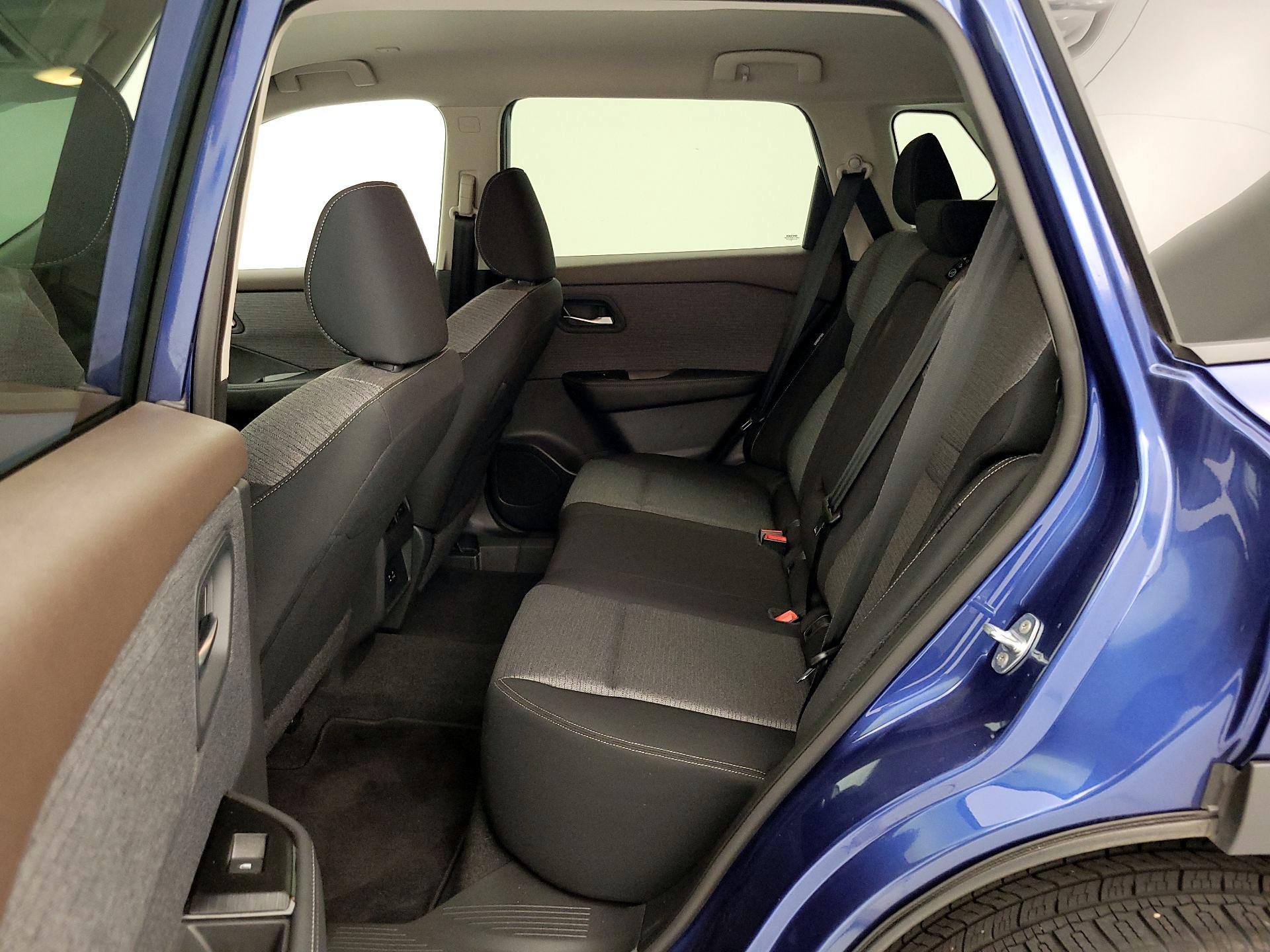 Thumbnail: 2023 Nissan Rogue - 19