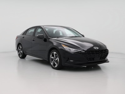 Black 2023 Hyundai Elantra SEL