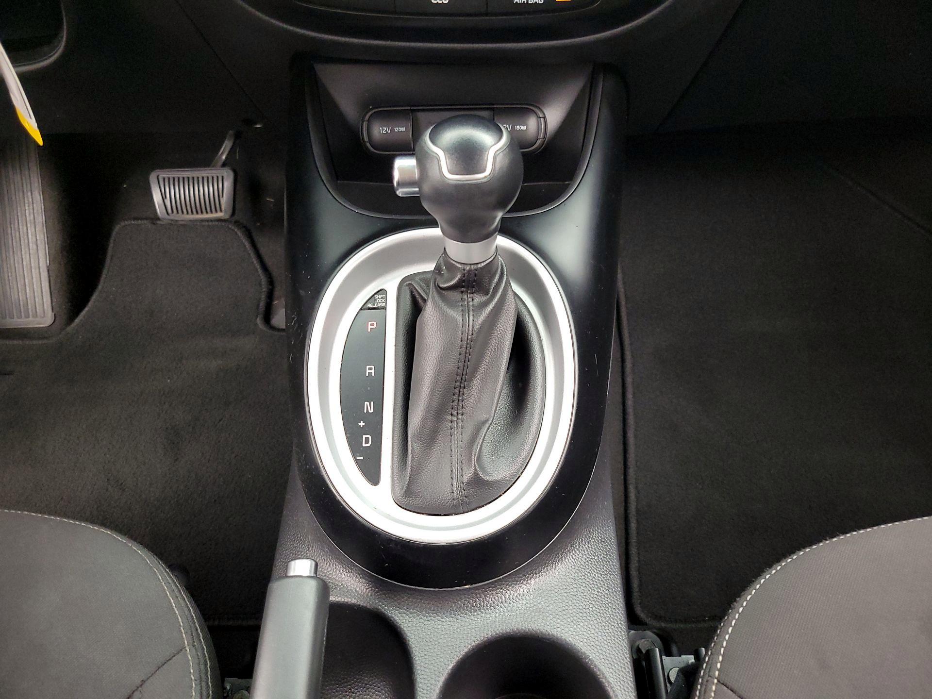 Thumbnail: 2016 Kia Soul - 16
