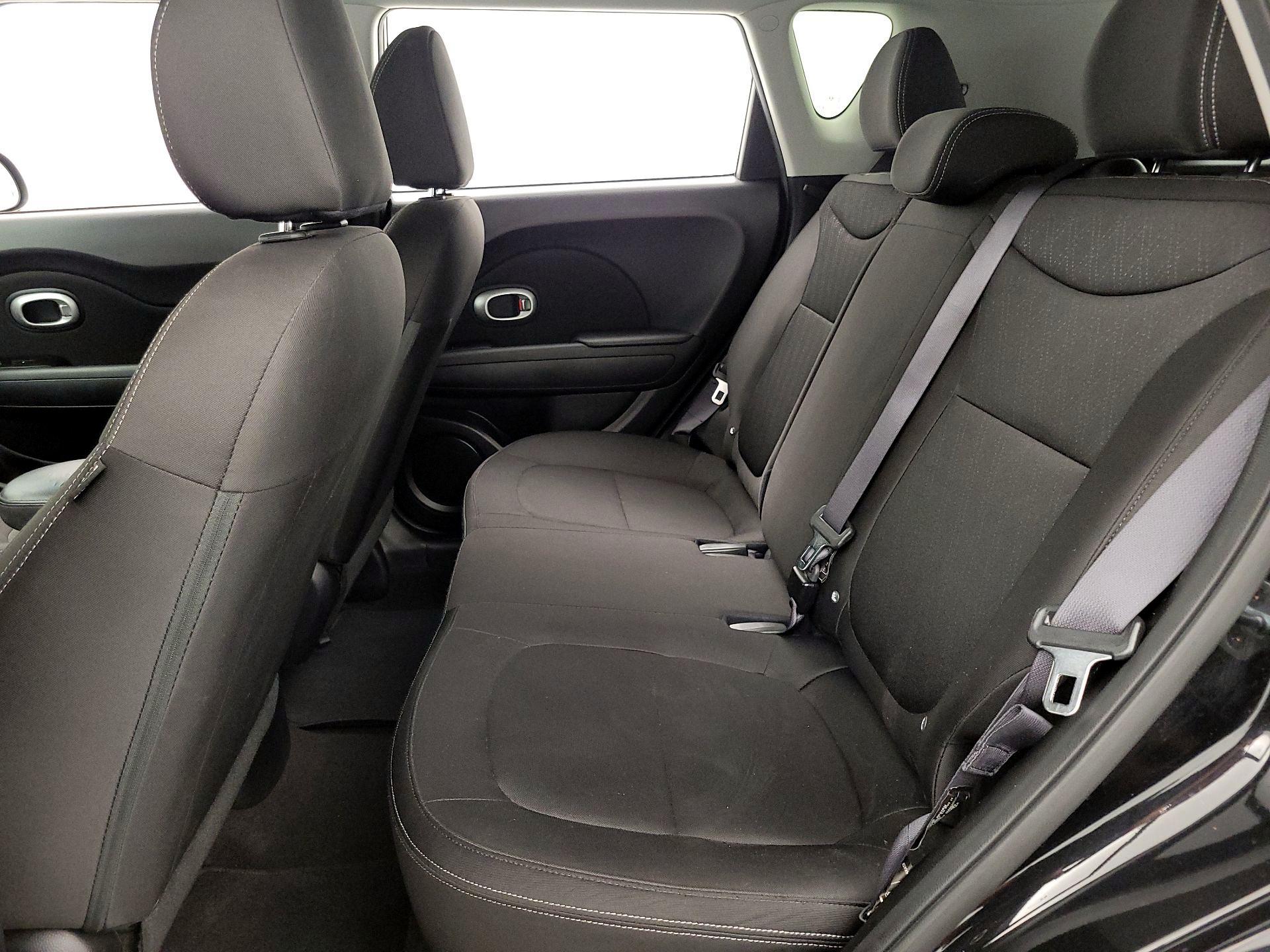 Thumbnail: 2016 Kia Soul - 18