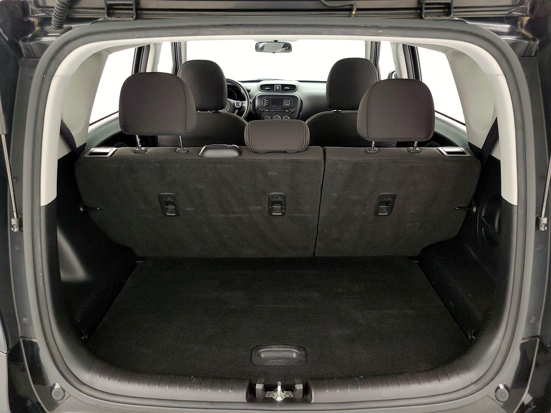 Thumbnail: 2016 Kia Soul - 19