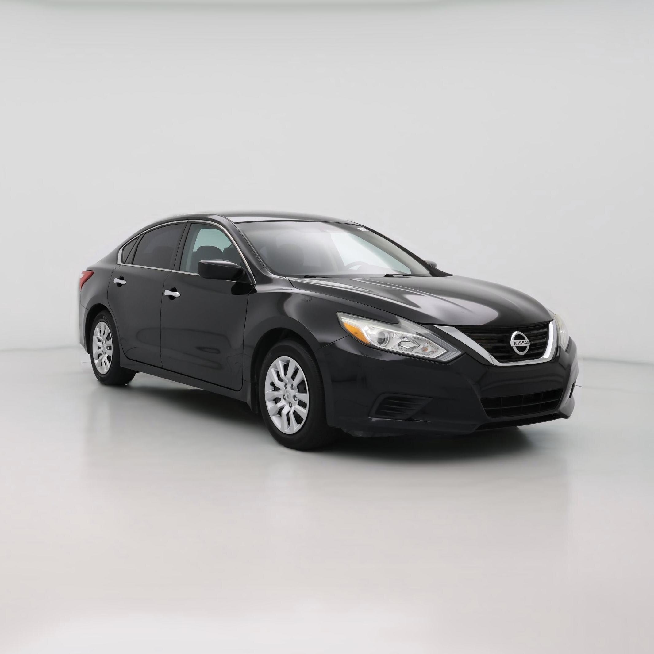 Thumbnail: 2016 Nissan Altima - 1