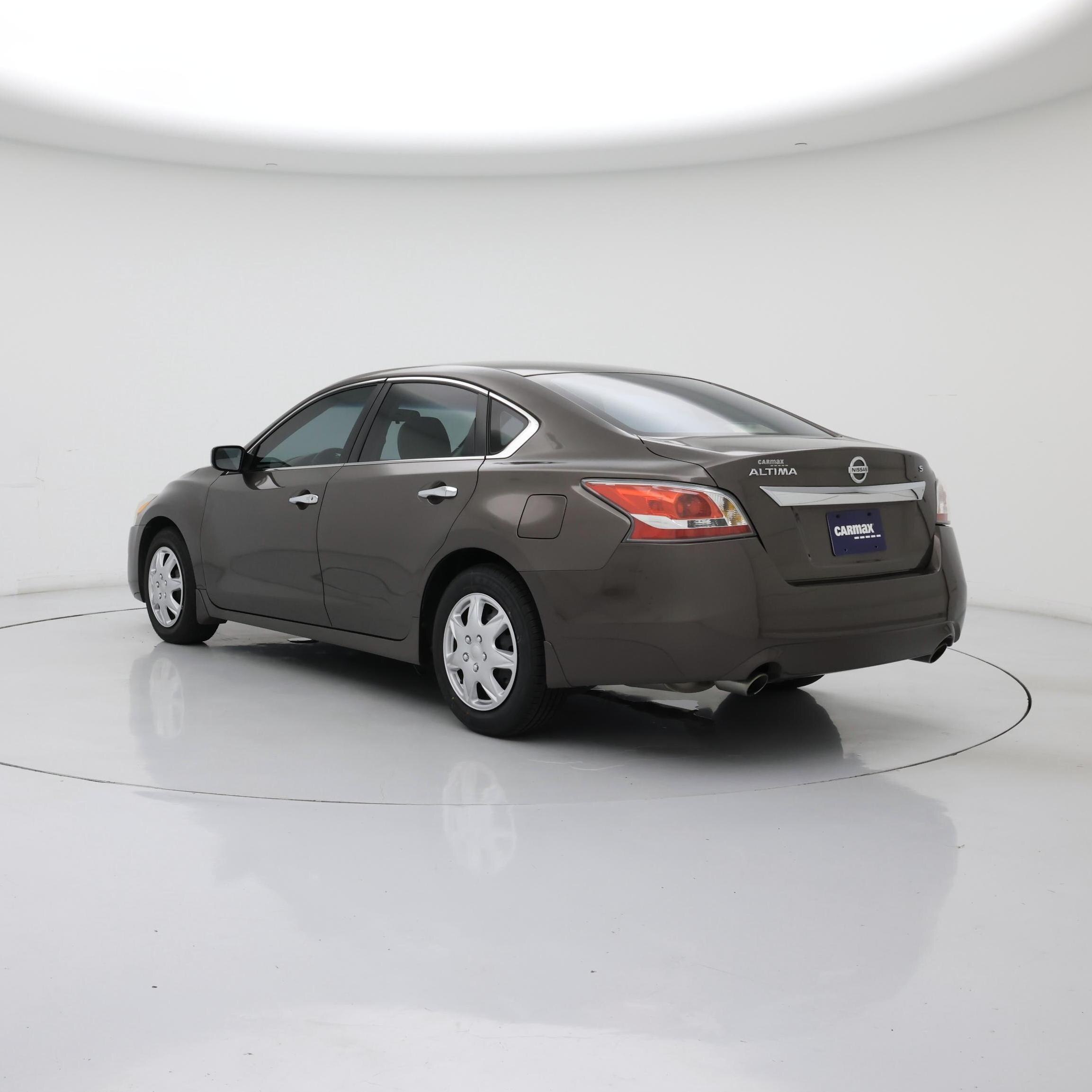 Thumbnail: 2015 Nissan Altima - 2