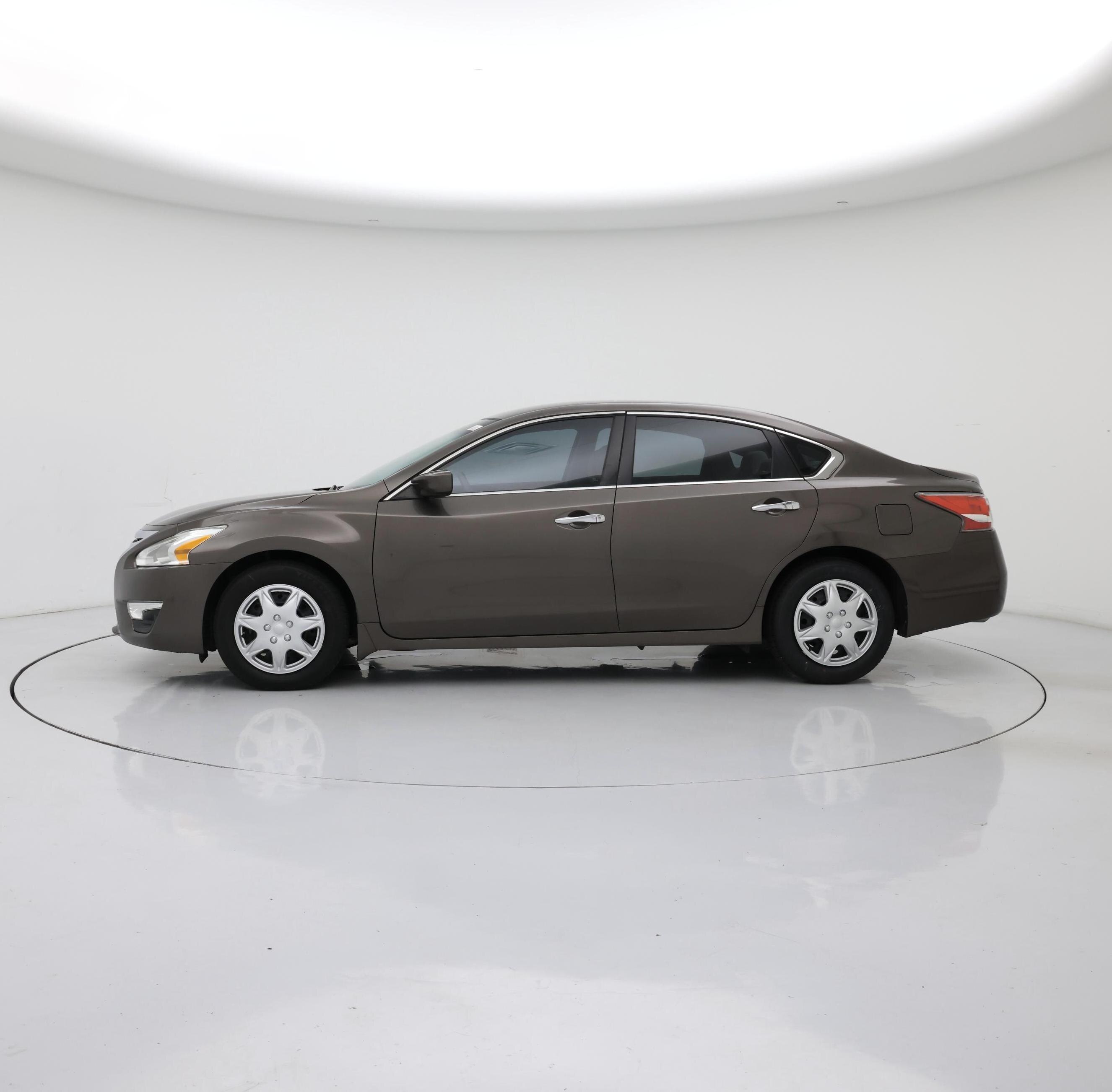 Thumbnail: 2015 Nissan Altima - 3