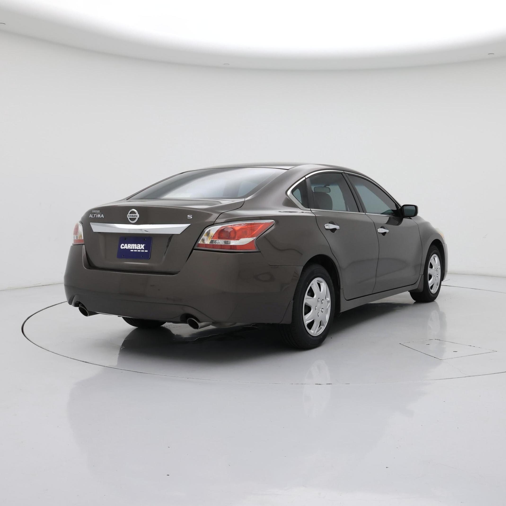 Thumbnail: 2015 Nissan Altima - 8