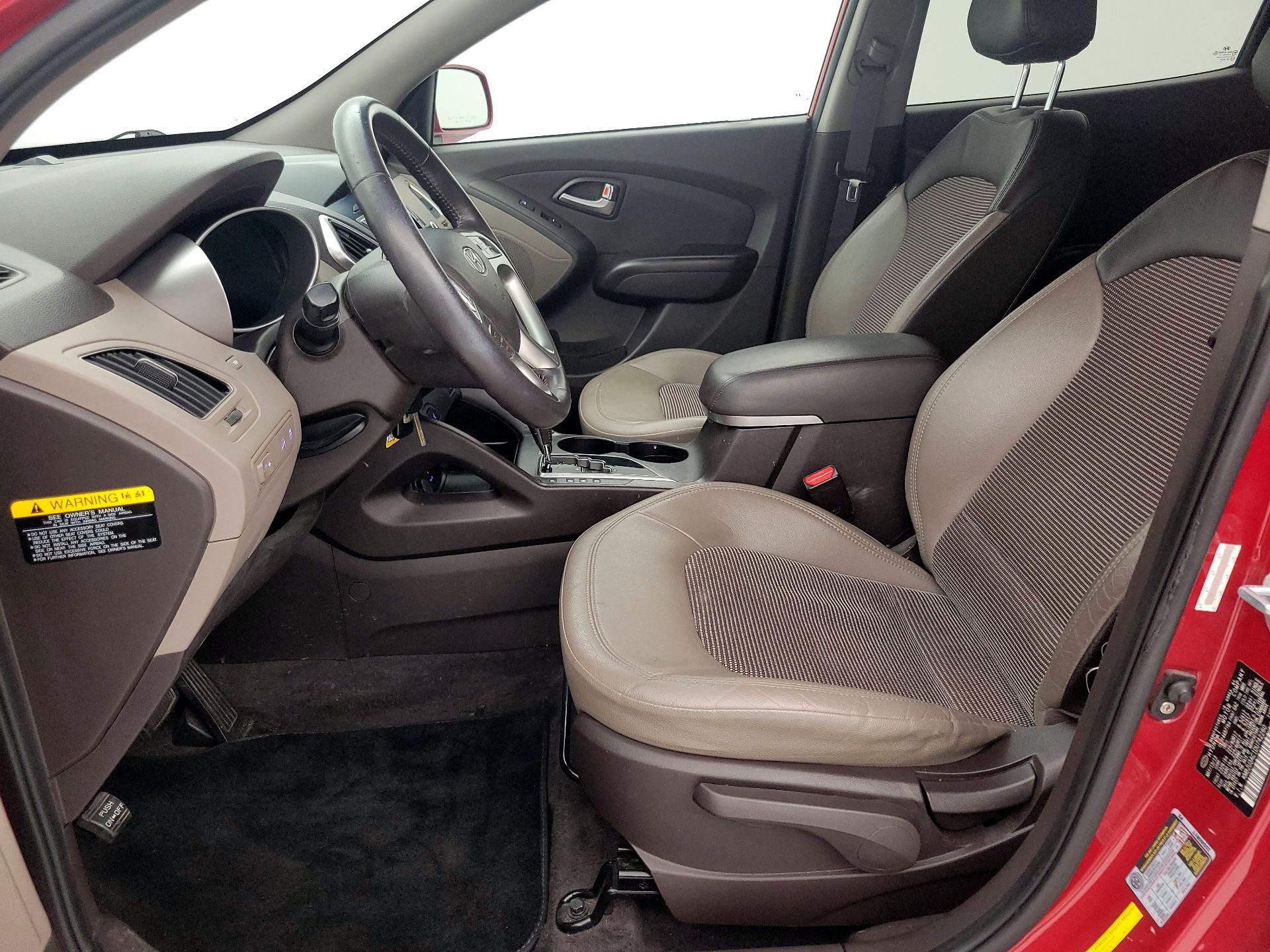 Thumbnail: 2013 Hyundai Tucson - 11