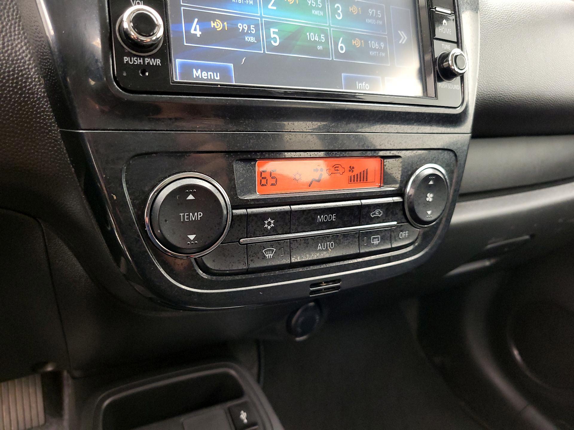 Thumbnail: 2020 Mitsubishi Mirage - 16