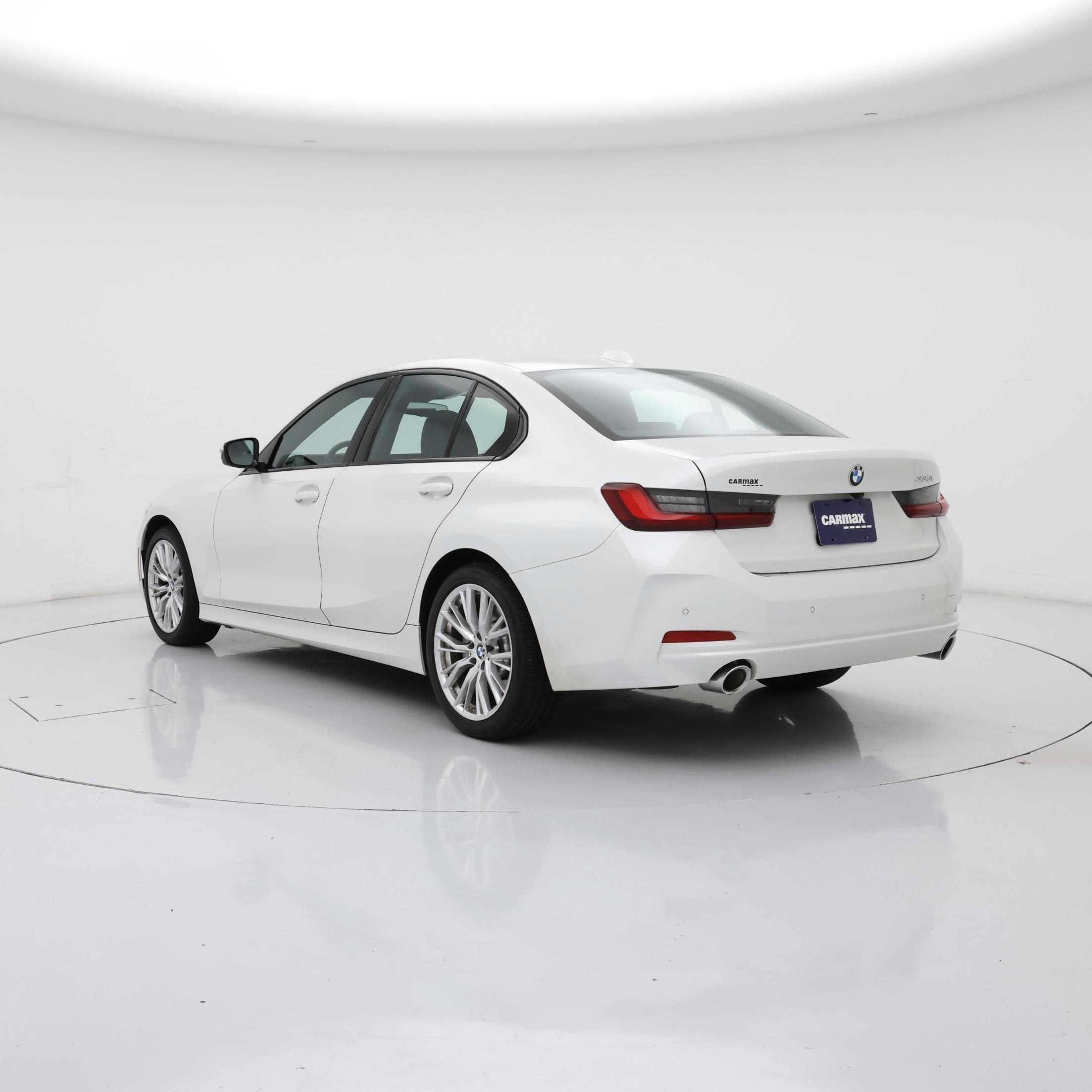 Thumbnail: 2023 BMW 3 Series - 2