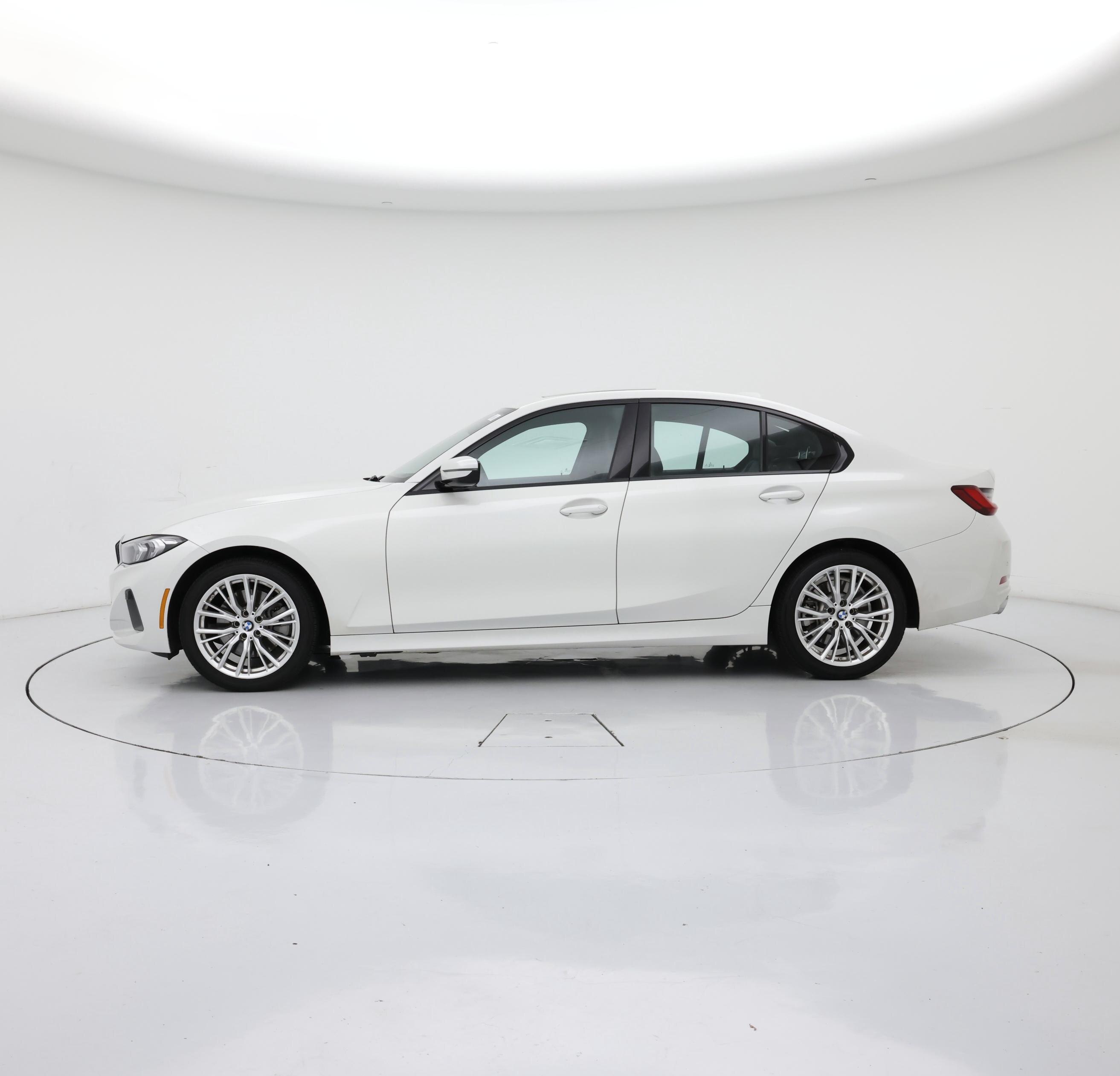 Thumbnail: 2023 BMW 3 Series - 3