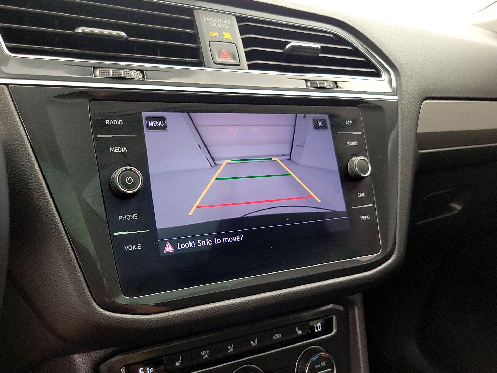 Thumbnail: 2019 Volkswagen Tiguan - 14