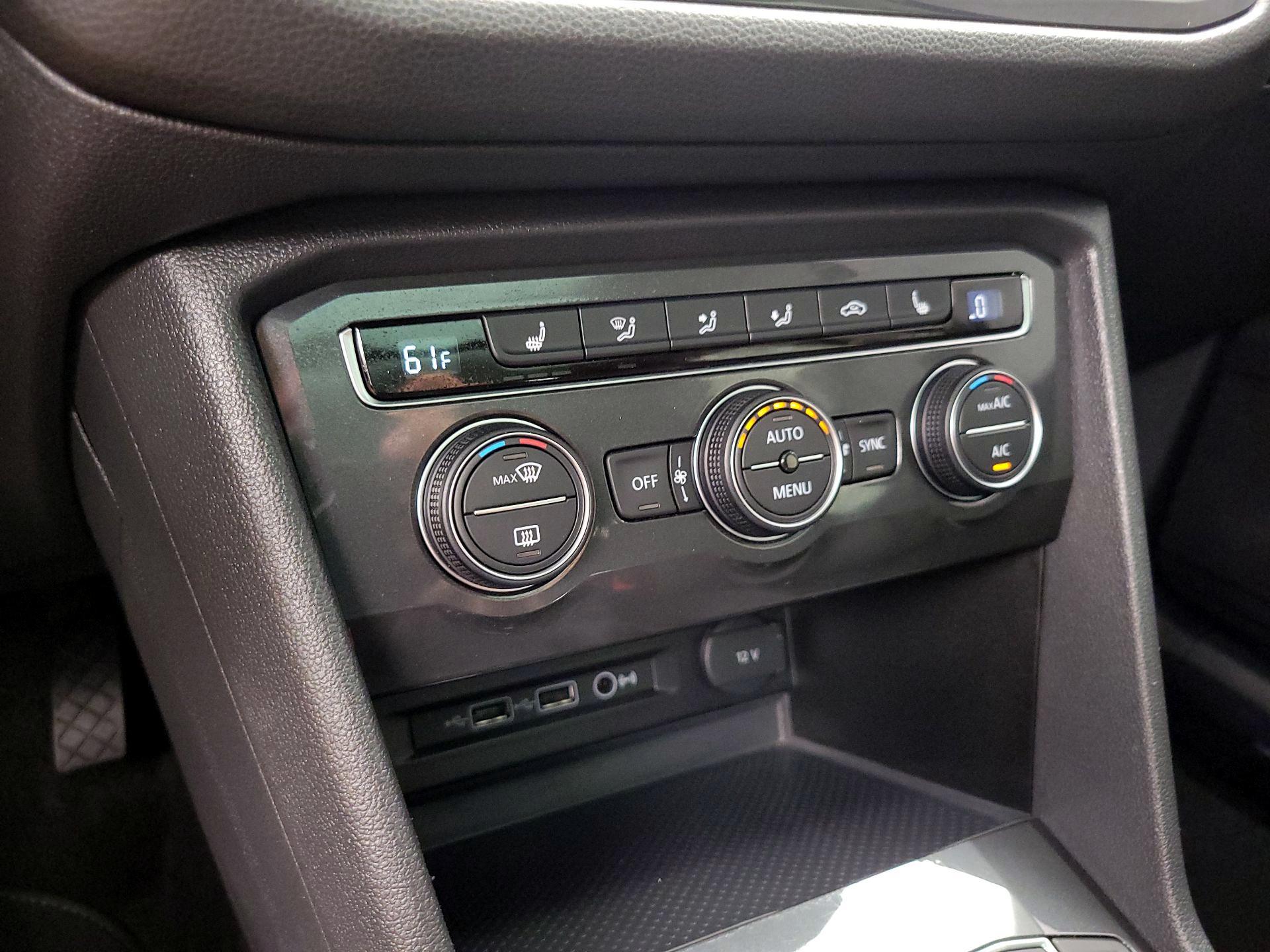 Thumbnail: 2019 Volkswagen Tiguan - 16