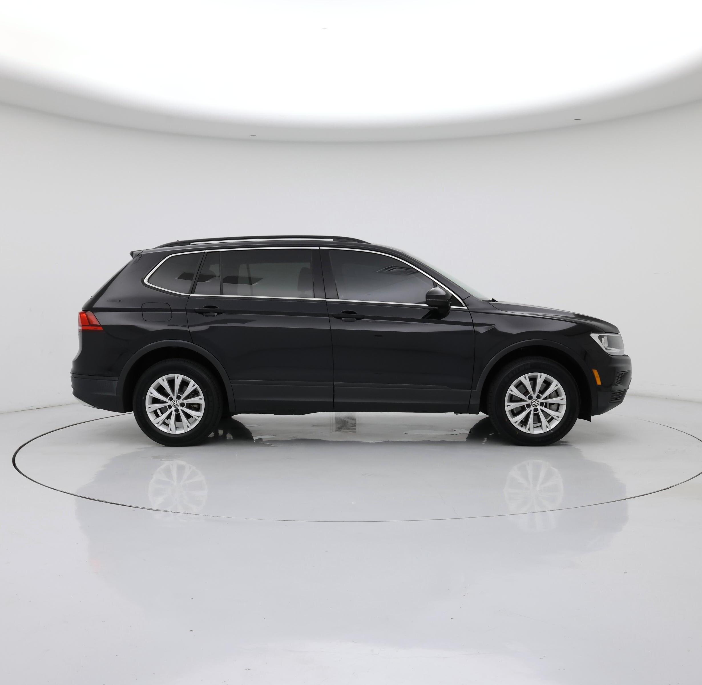 Thumbnail: 2019 Volkswagen Tiguan - 7