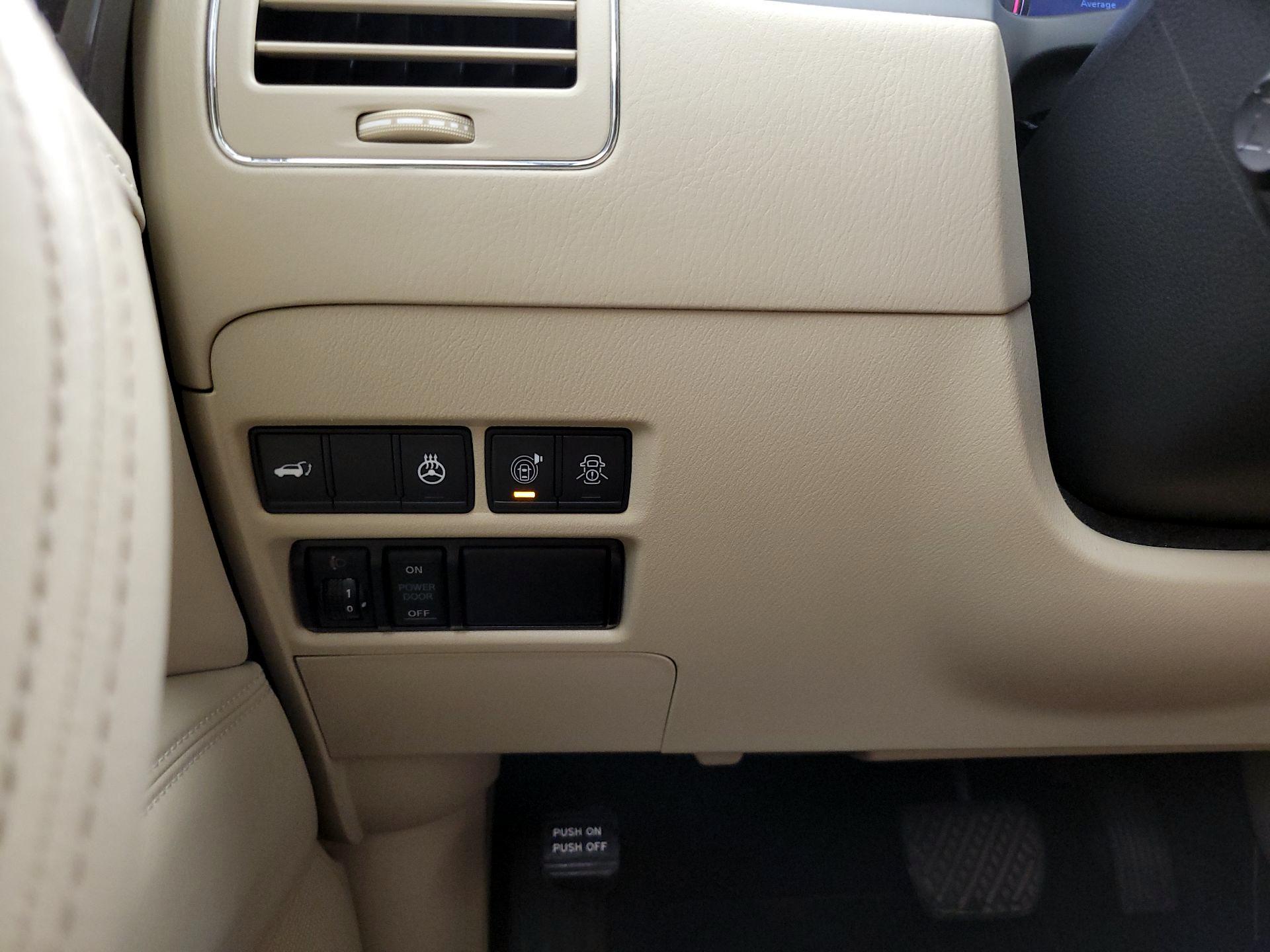 Thumbnail: 2020 INFINITI QX80 - 13