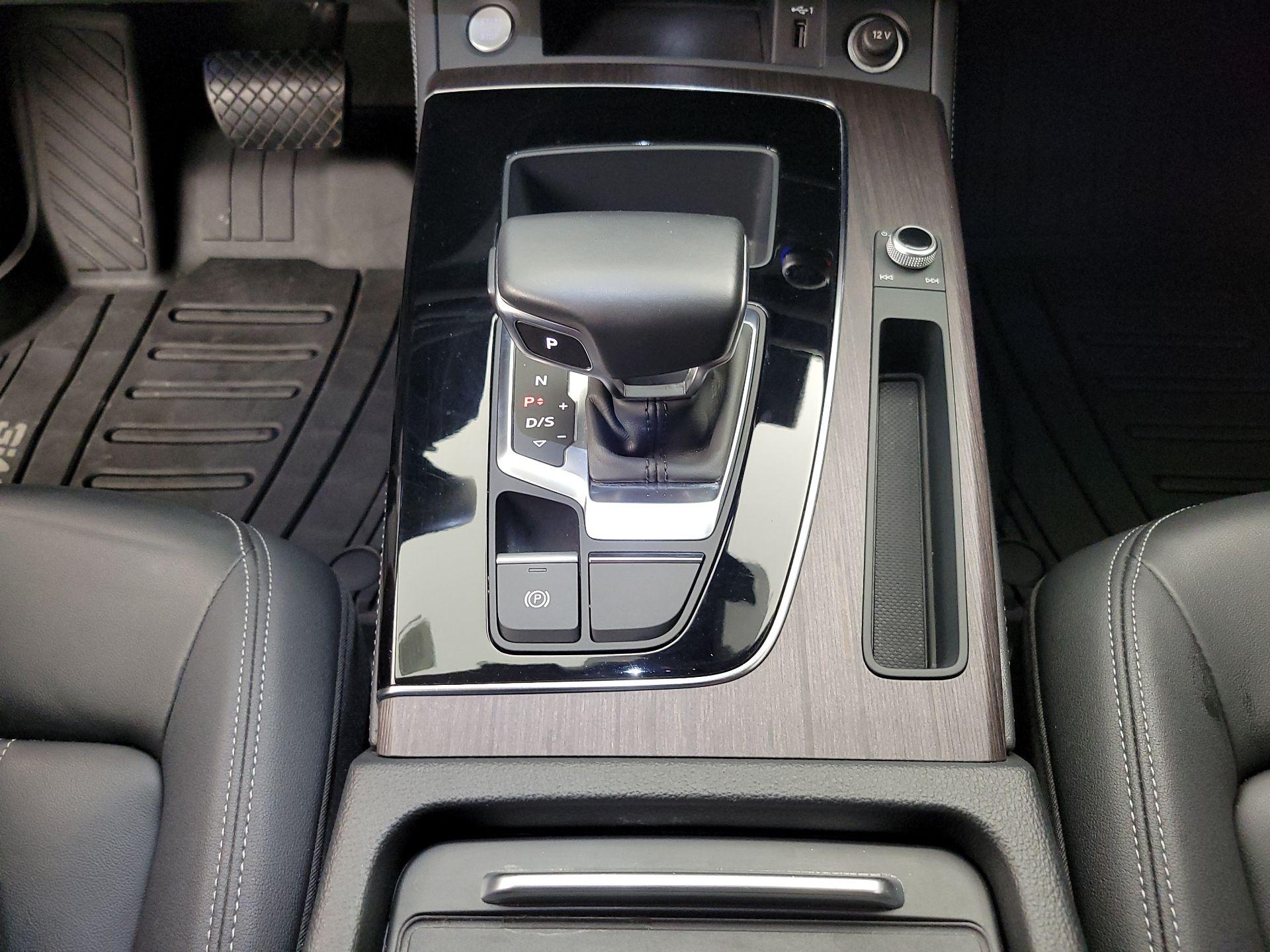 Thumbnail: 2021 Audi Q5 - 18