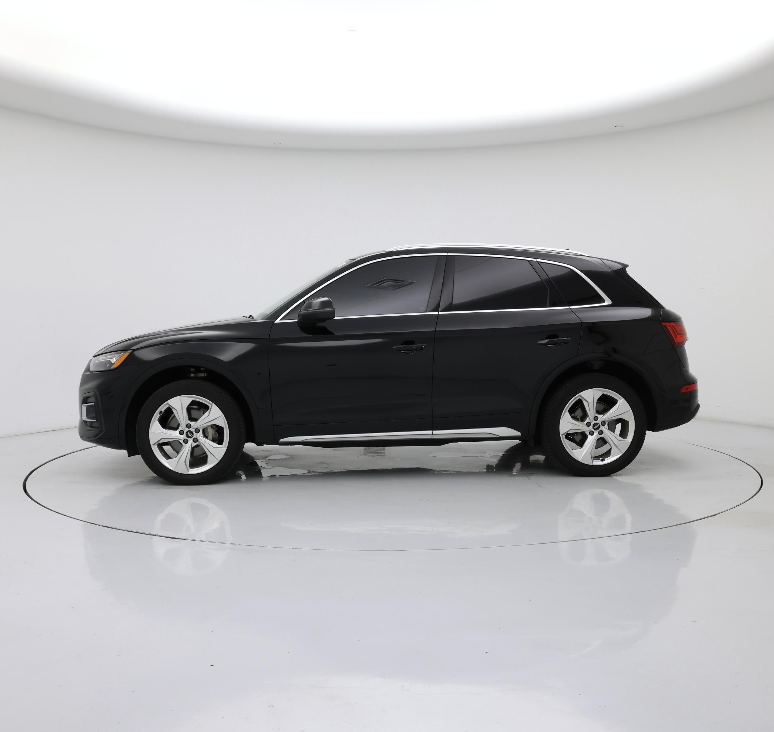 Thumbnail: 2021 Audi Q5 - 3