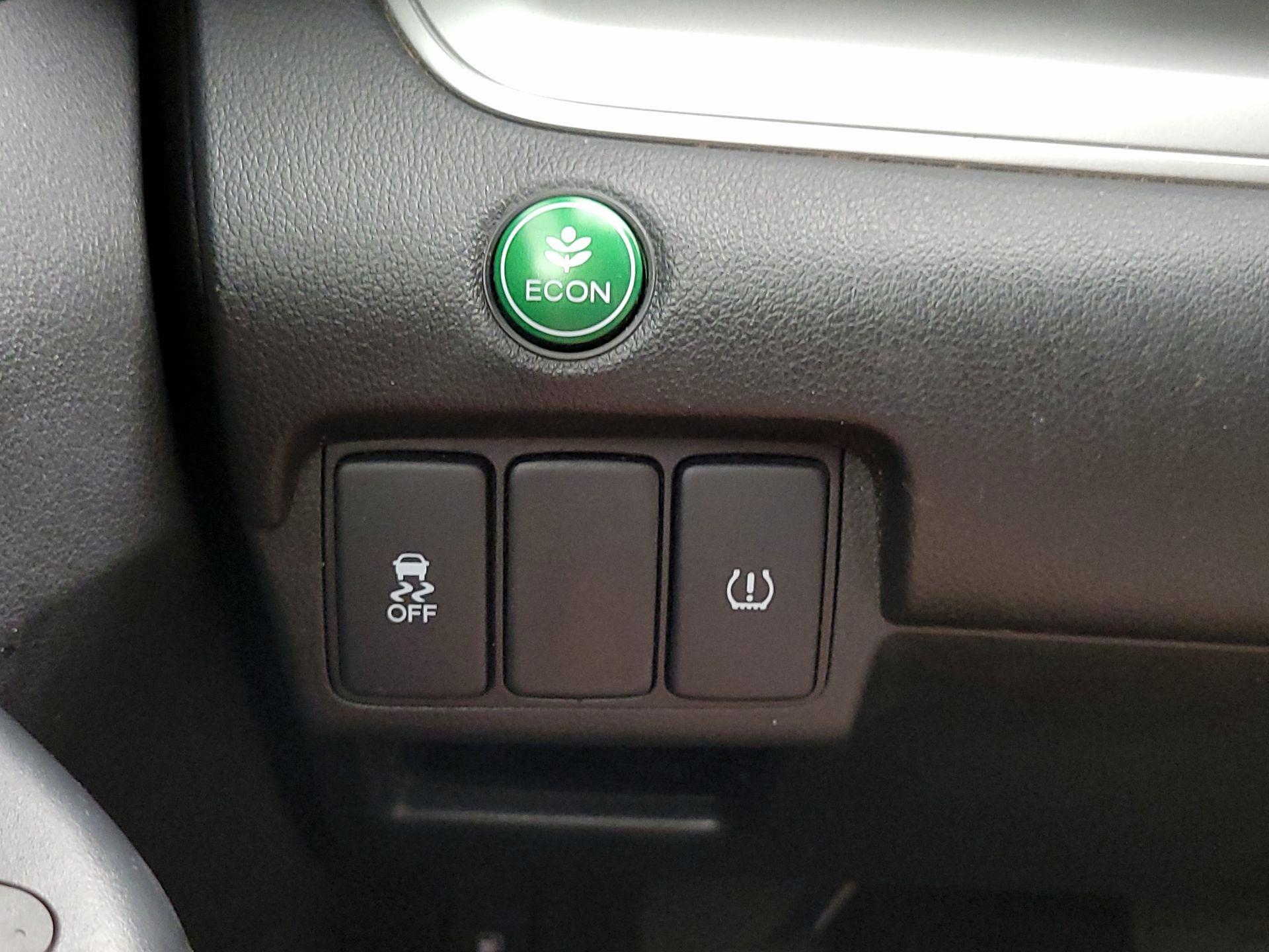 Thumbnail: 2016 Honda CR-V - 13