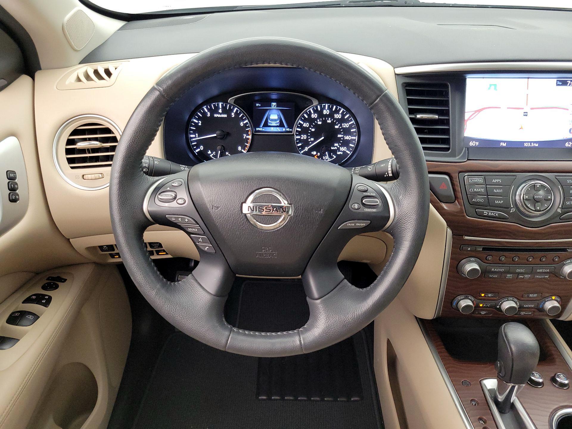 Thumbnail: 2017 Nissan Pathfinder - 10
