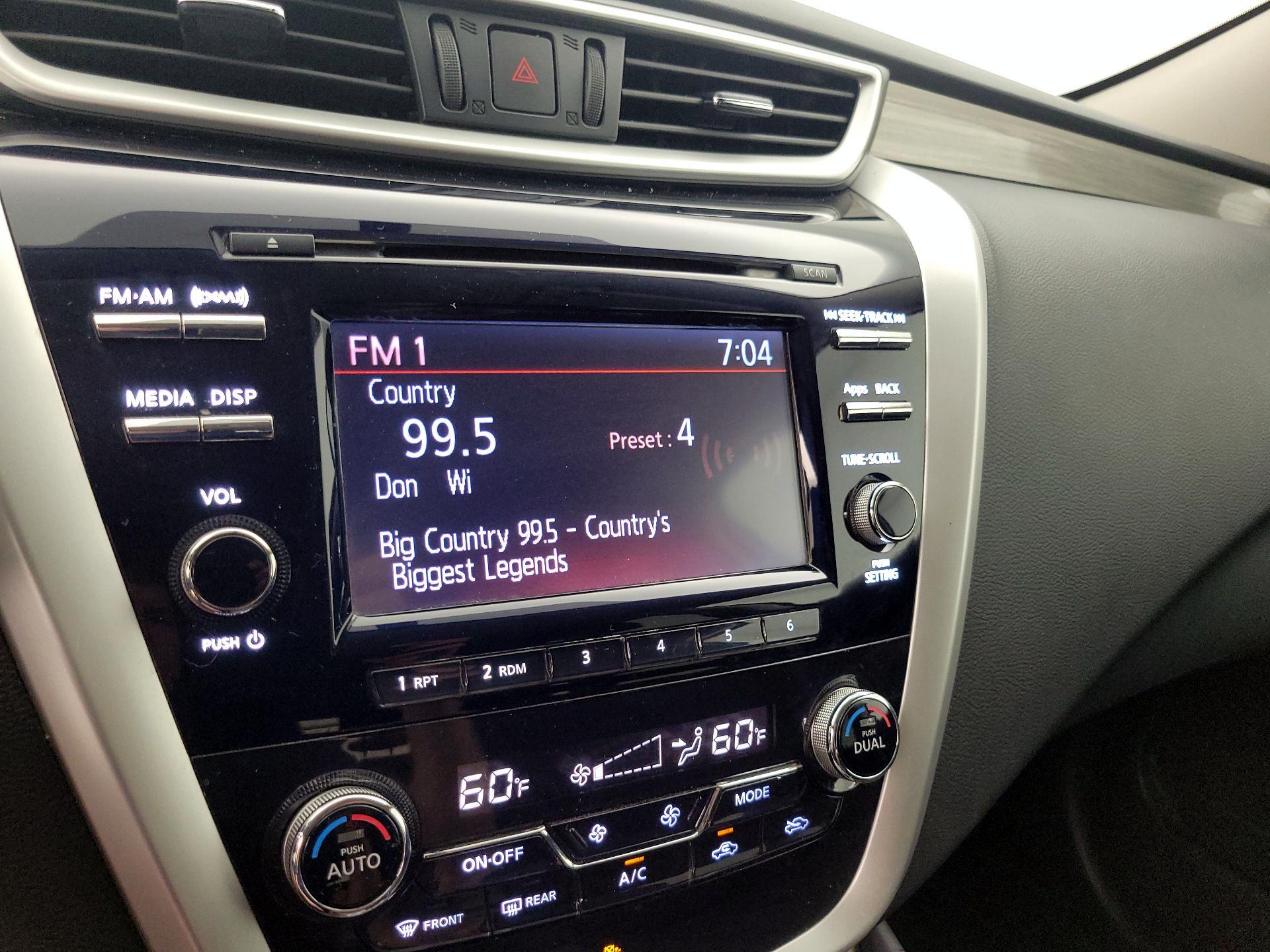 Thumbnail: 2016 Nissan Murano - 15
