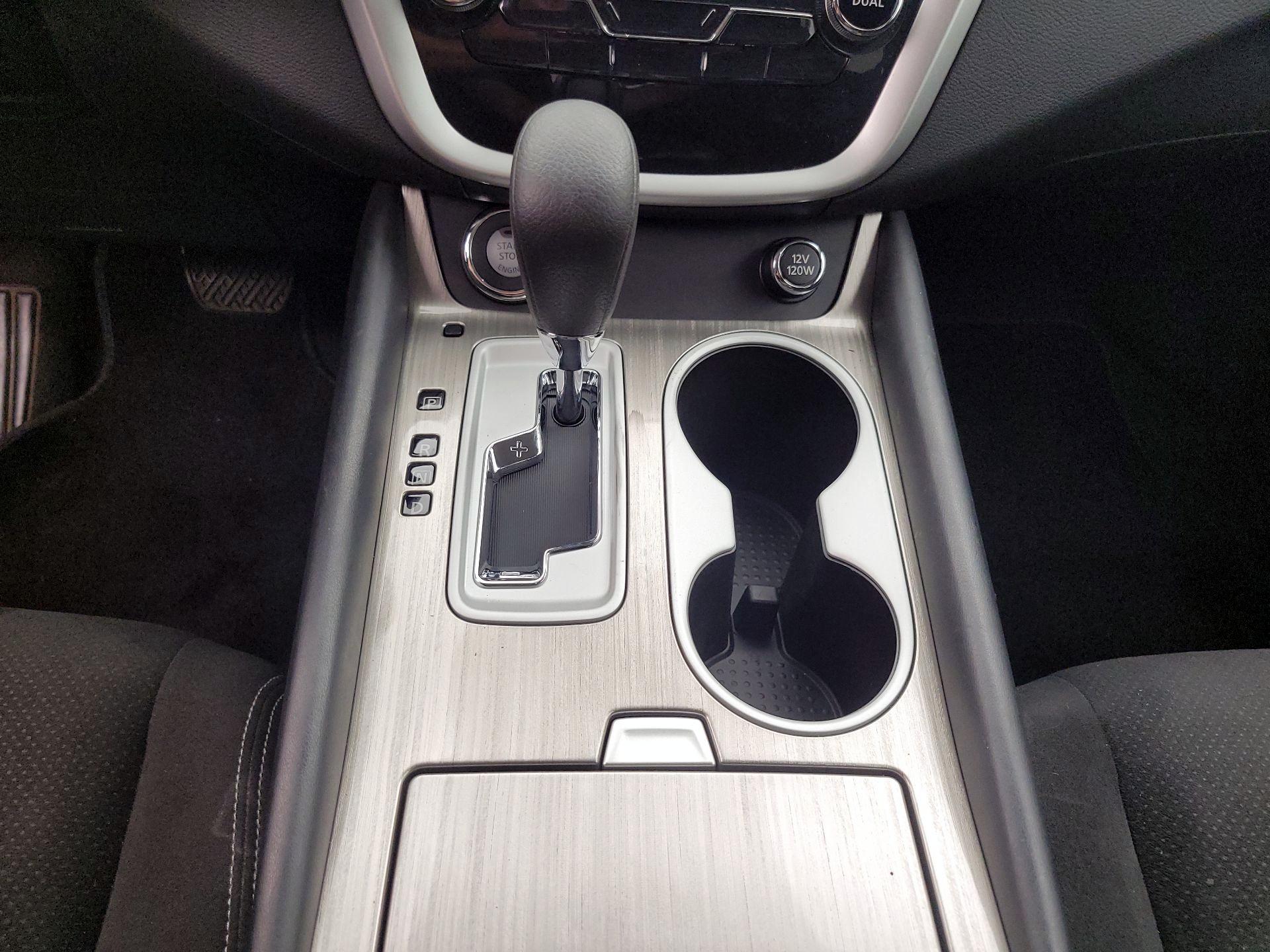 Thumbnail: 2016 Nissan Murano - 17
