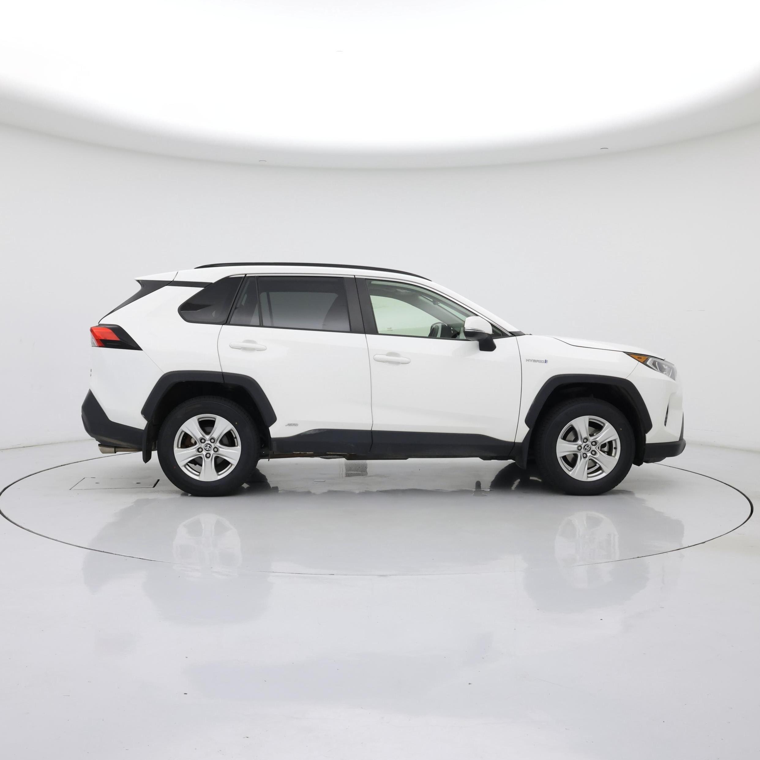 Thumbnail: 2020 Toyota RAV4 - 7