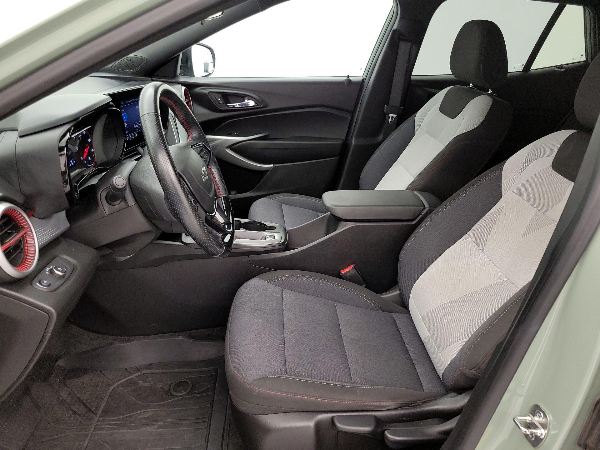 Thumbnail: 2024 Chevrolet Trax - 11