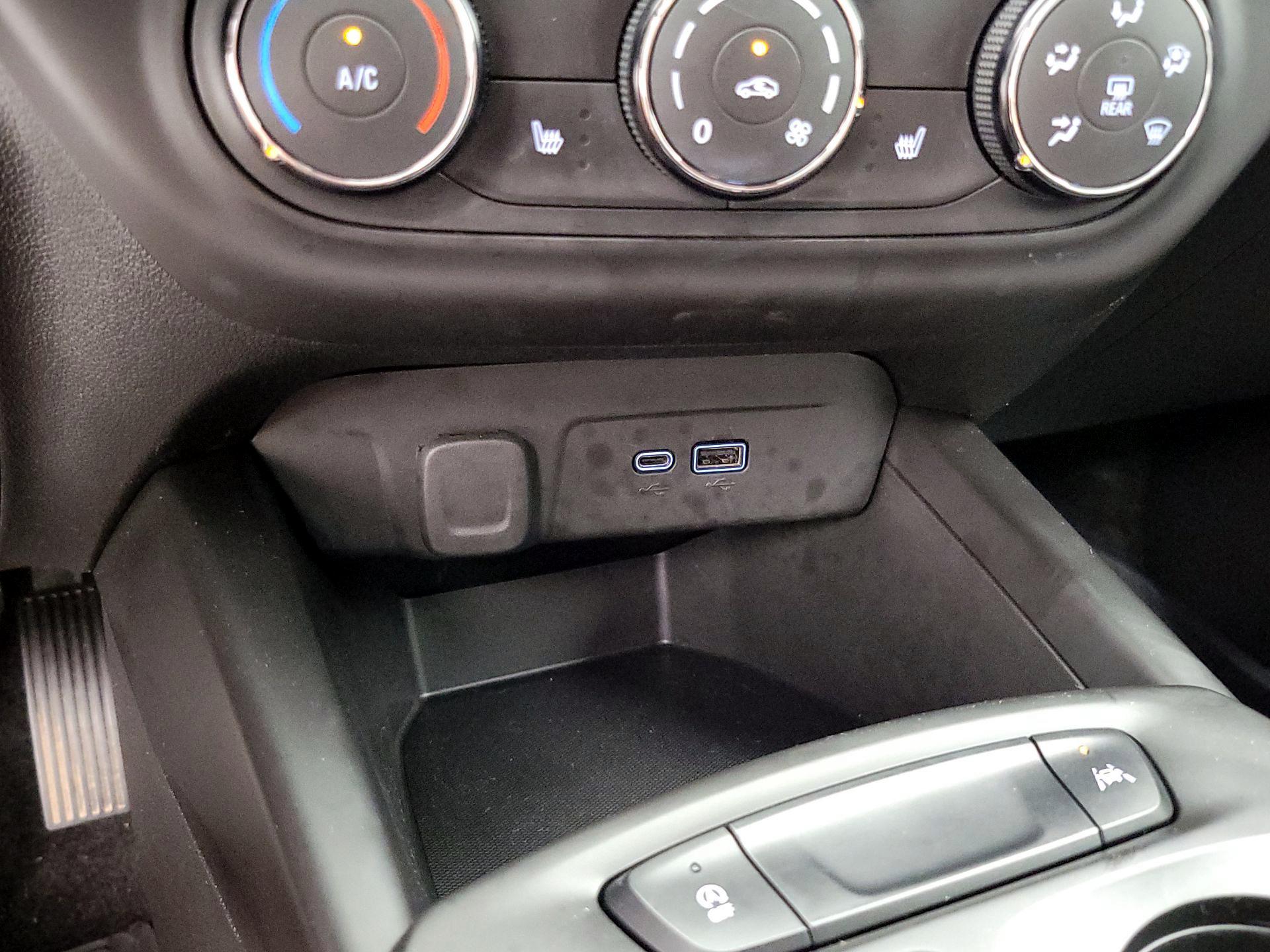 Thumbnail: 2024 Chevrolet Trax - 18
