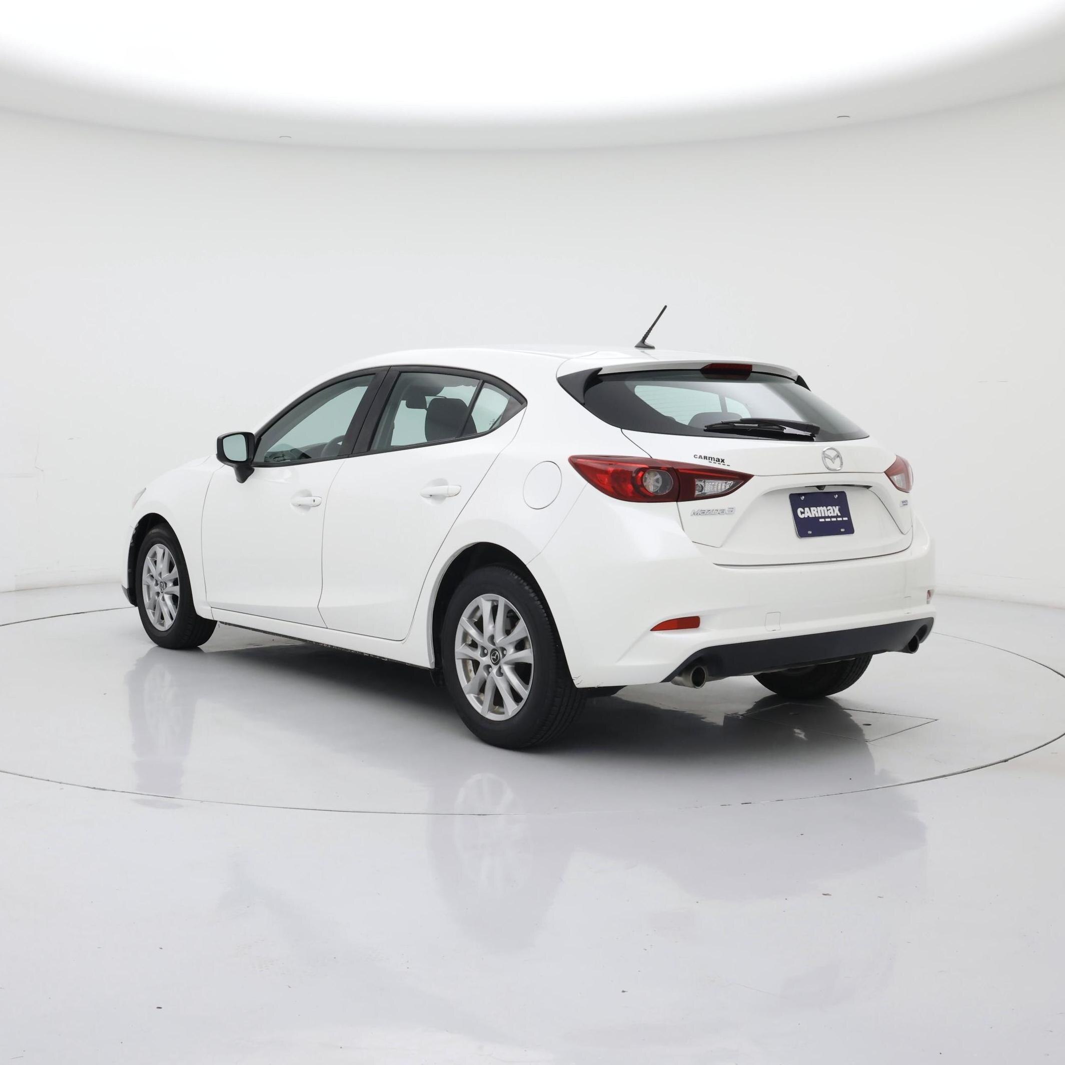 Thumbnail: 2018 Mazda Mazda3 - 2