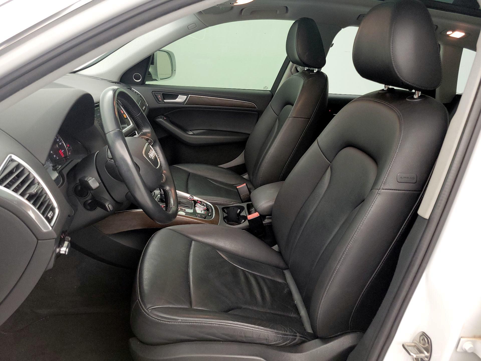Thumbnail: 2016 Audi Q5 - 11
