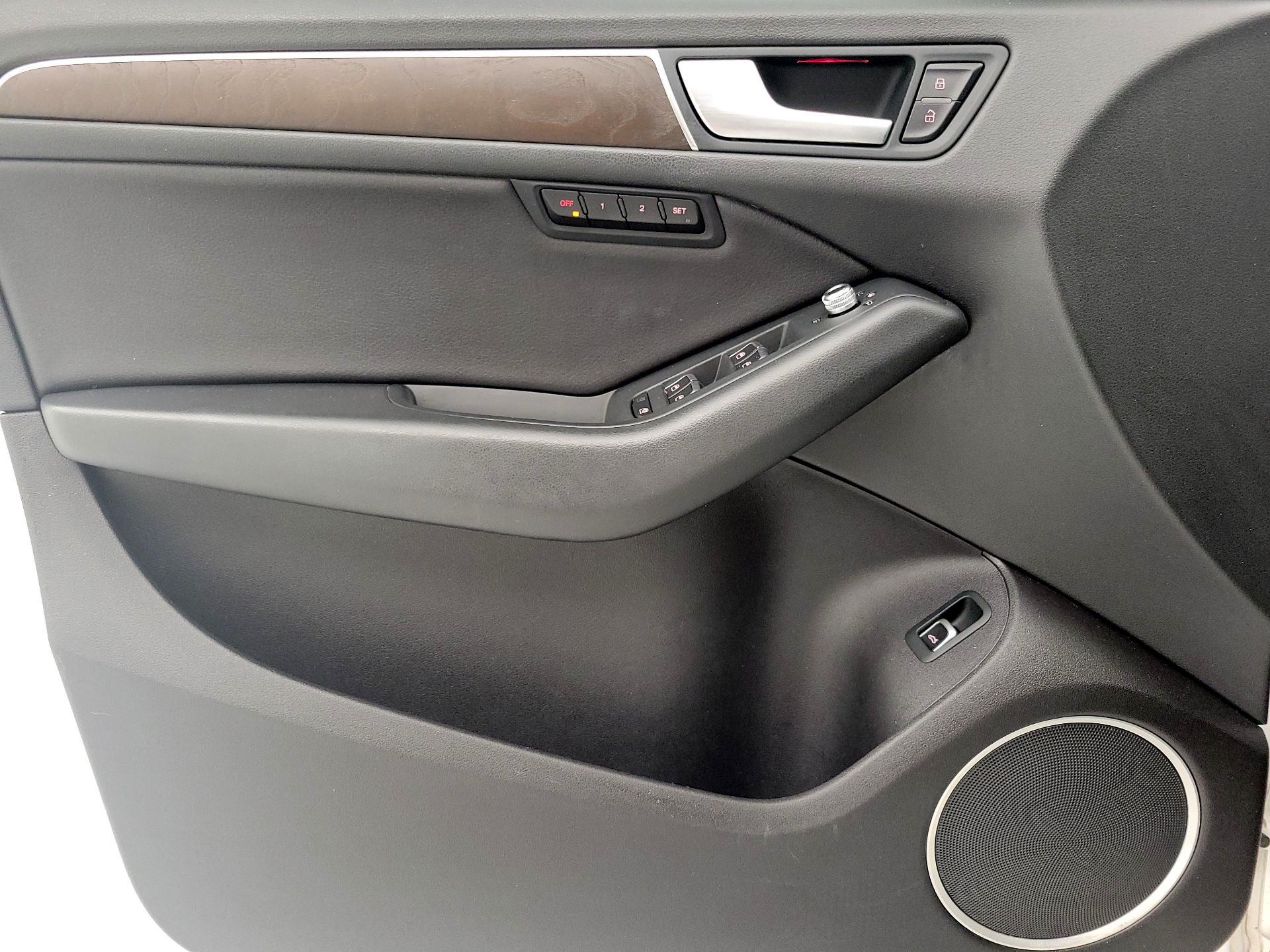 Thumbnail: 2016 Audi Q5 - 12