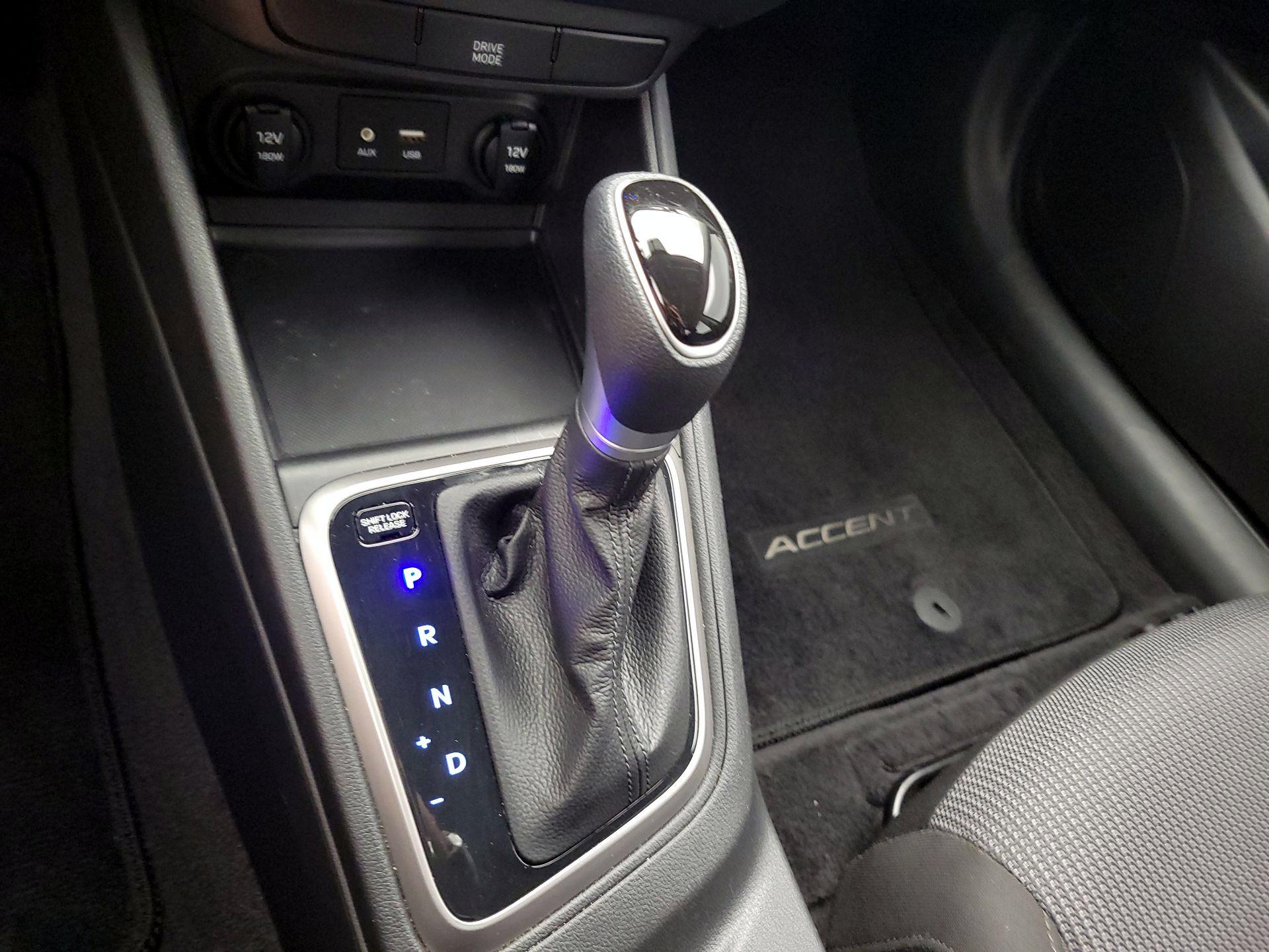 Thumbnail: 2021 Hyundai Accent - 17
