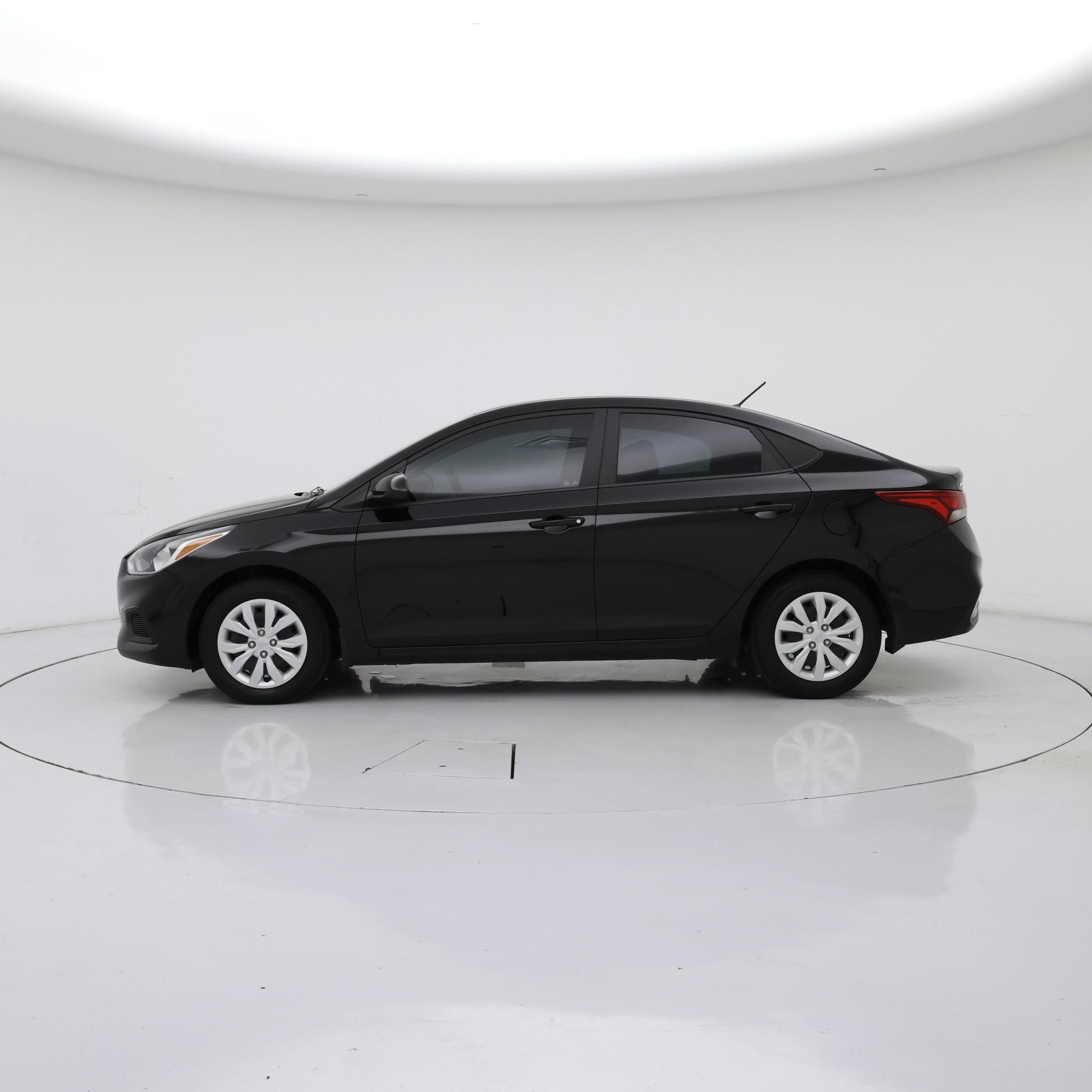 Thumbnail: 2021 Hyundai Accent - 3