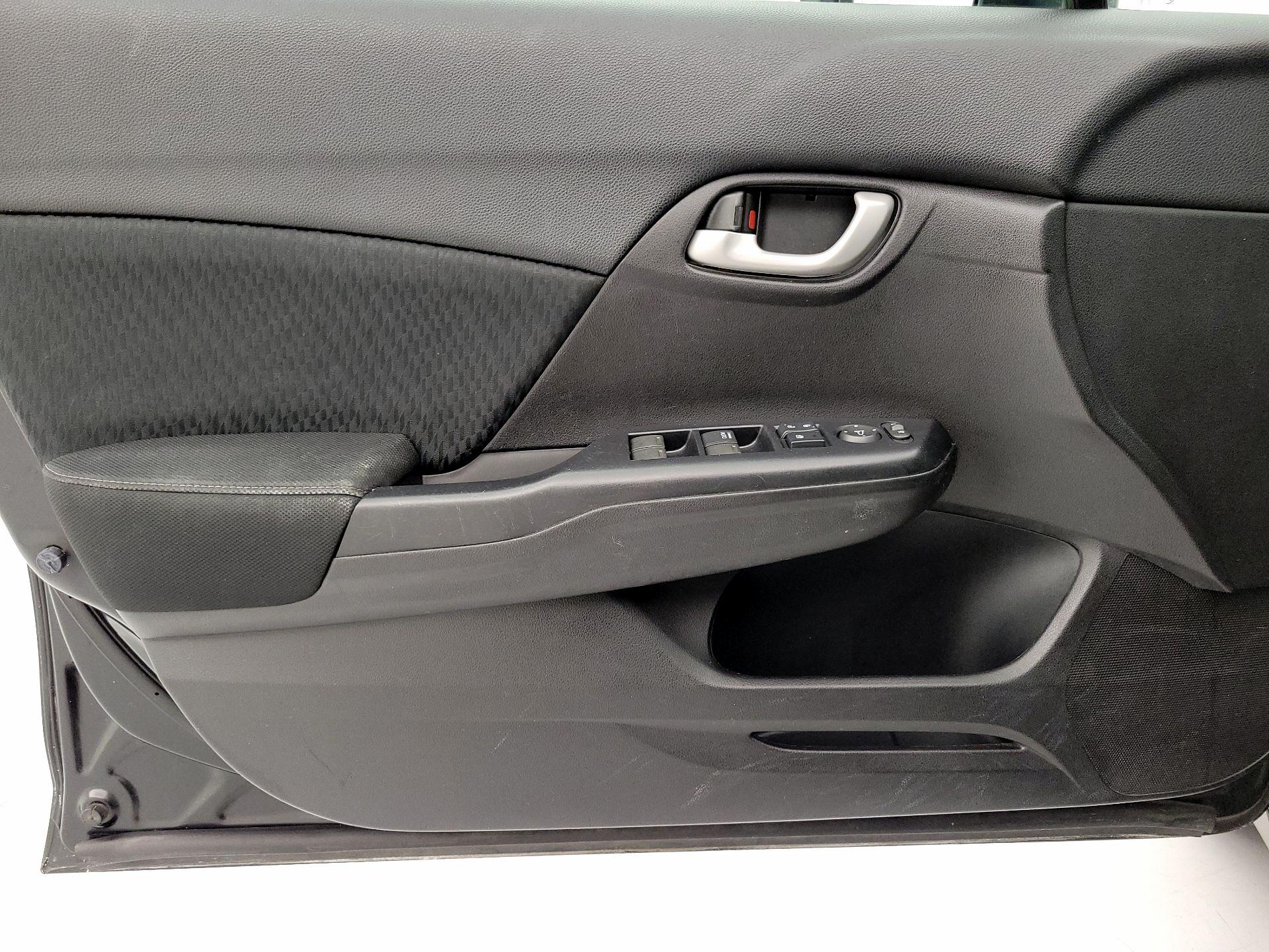 Thumbnail: 2015 Honda Civic - 12