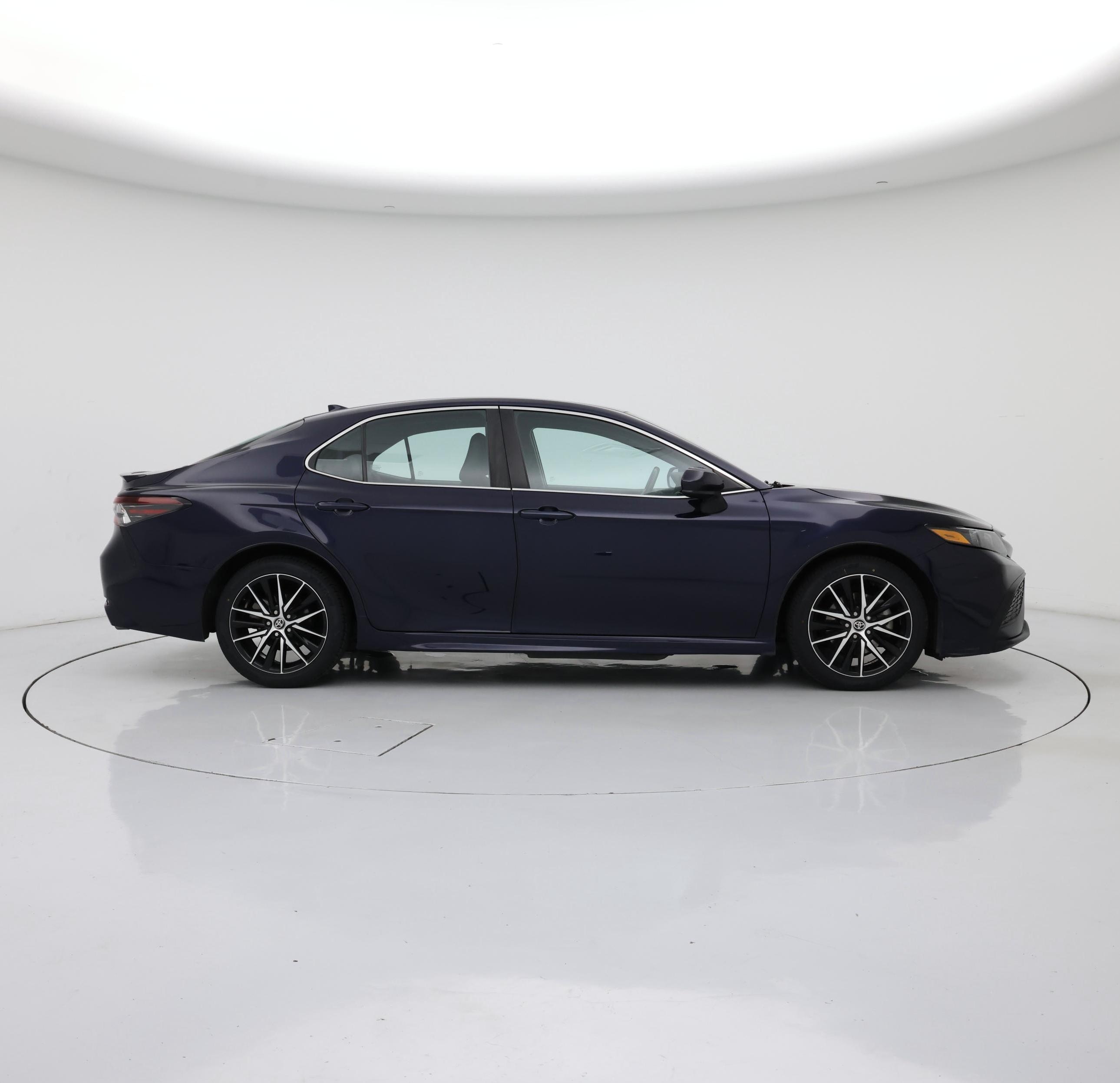 Thumbnail: 2021 Toyota Camry - 7