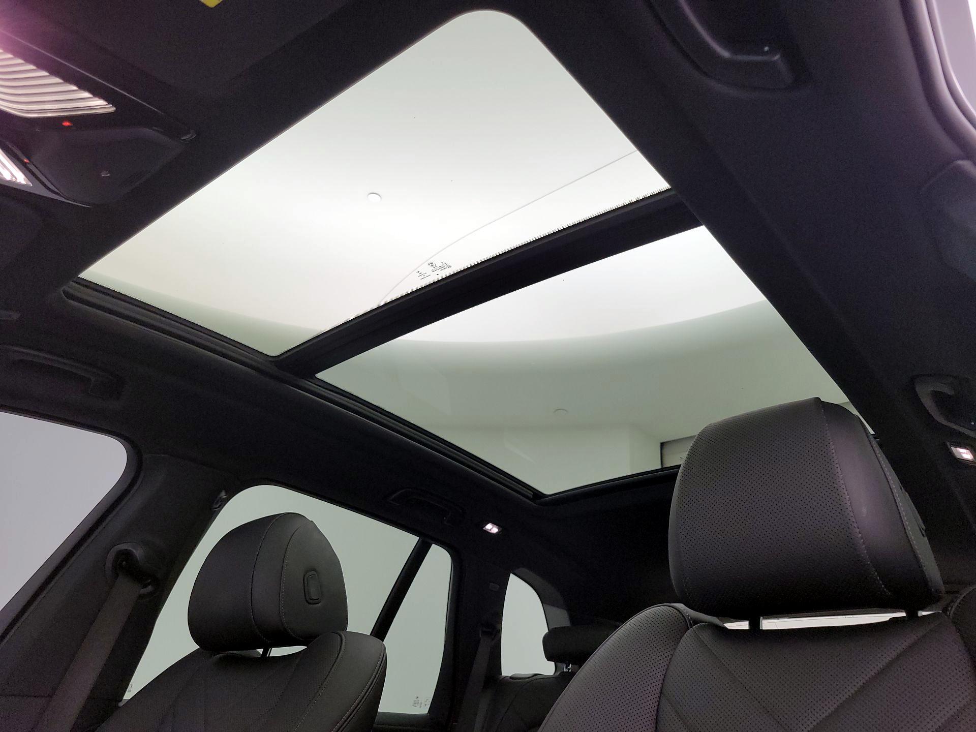 Thumbnail: 2023 BMW X5 - 20