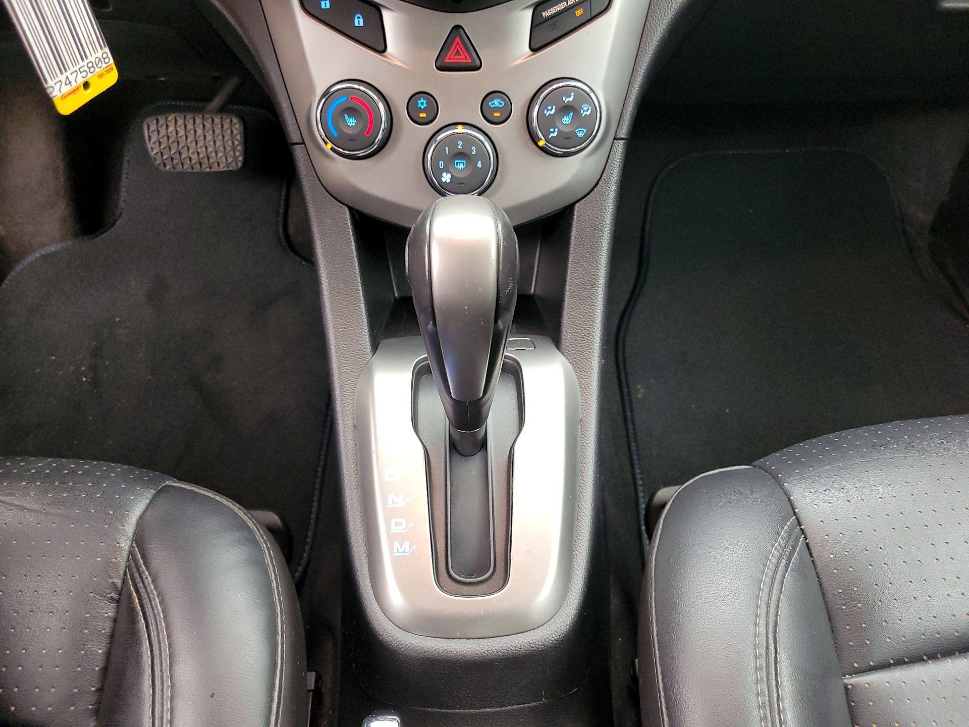 Thumbnail: 2016 Chevrolet Sonic - 17