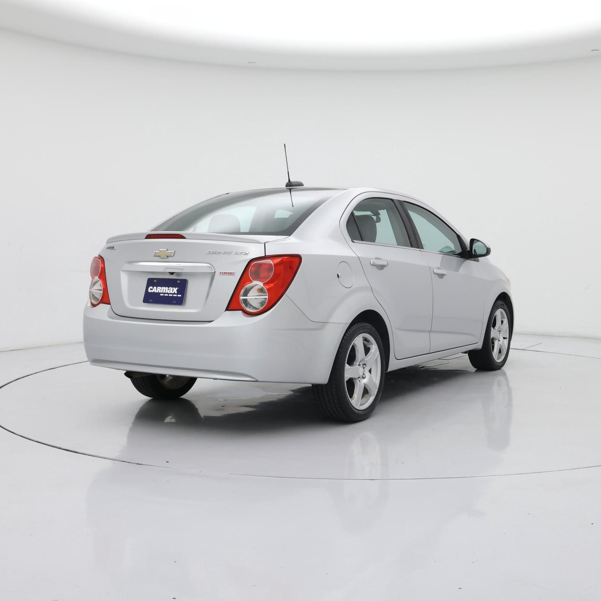 Thumbnail: 2016 Chevrolet Sonic - 8